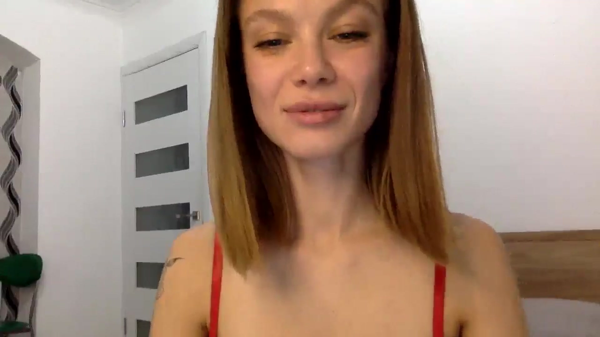 Gallery image thumbnail from LuluAmes's myfreecams stream on, 11/18/2024, 15:23 image 7 of 20