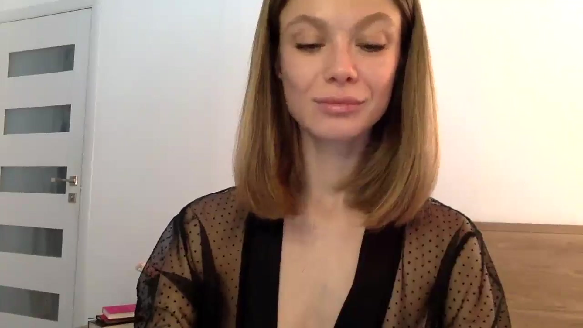 Gallery image thumbnail from LuluAmes's myfreecams stream on, 11/19/2024, 11:51 image 13 of 20