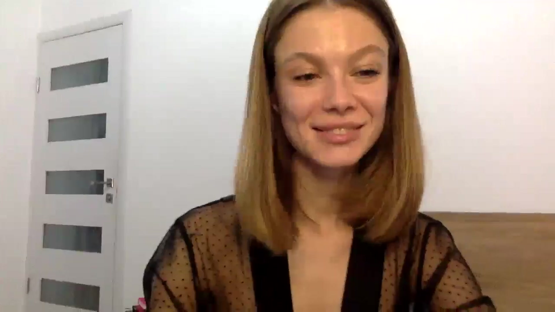 Gallery image thumbnail from LuluAmes's myfreecams stream on, 11/19/2024, 13:02 image 6 of 20