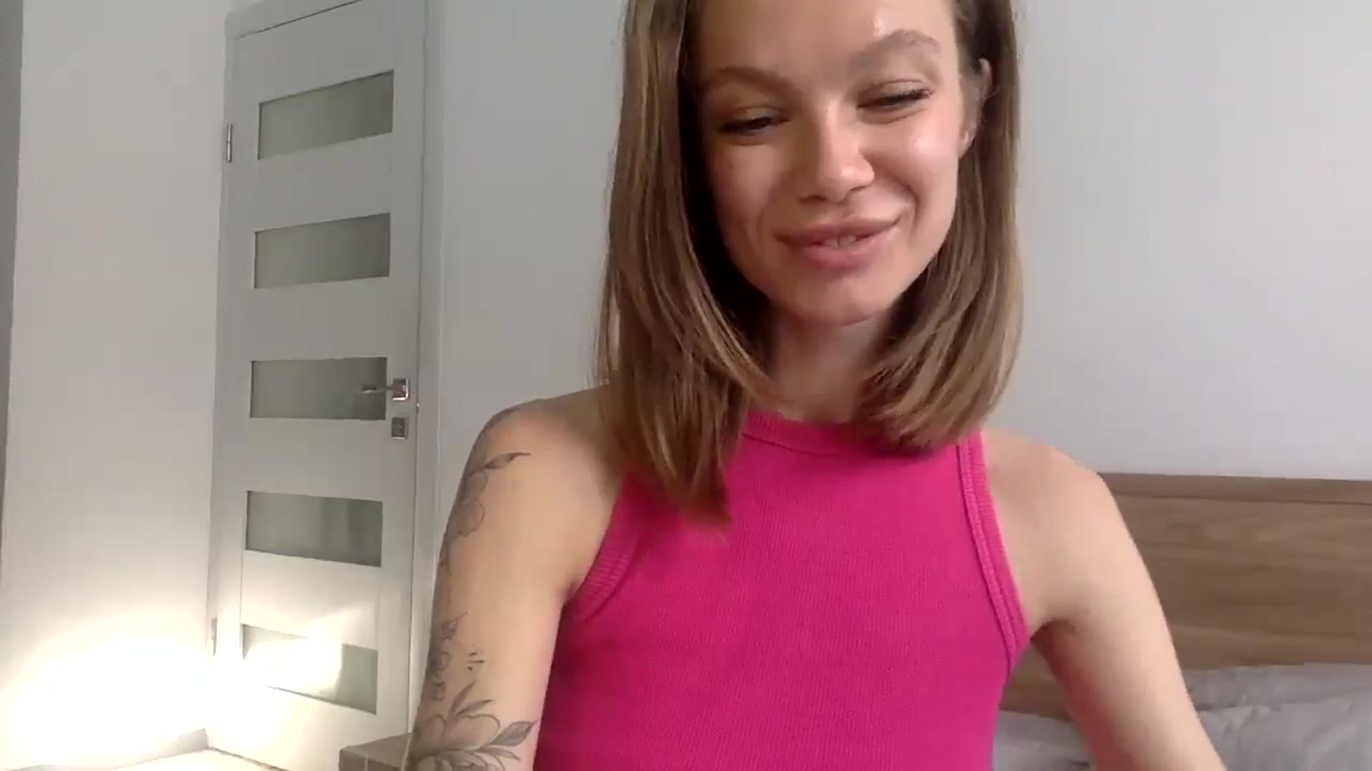 Gallery image thumbnail from LuluAmes's myfreecams stream on, 11/20/2024, 10:36 image 13 of 20
