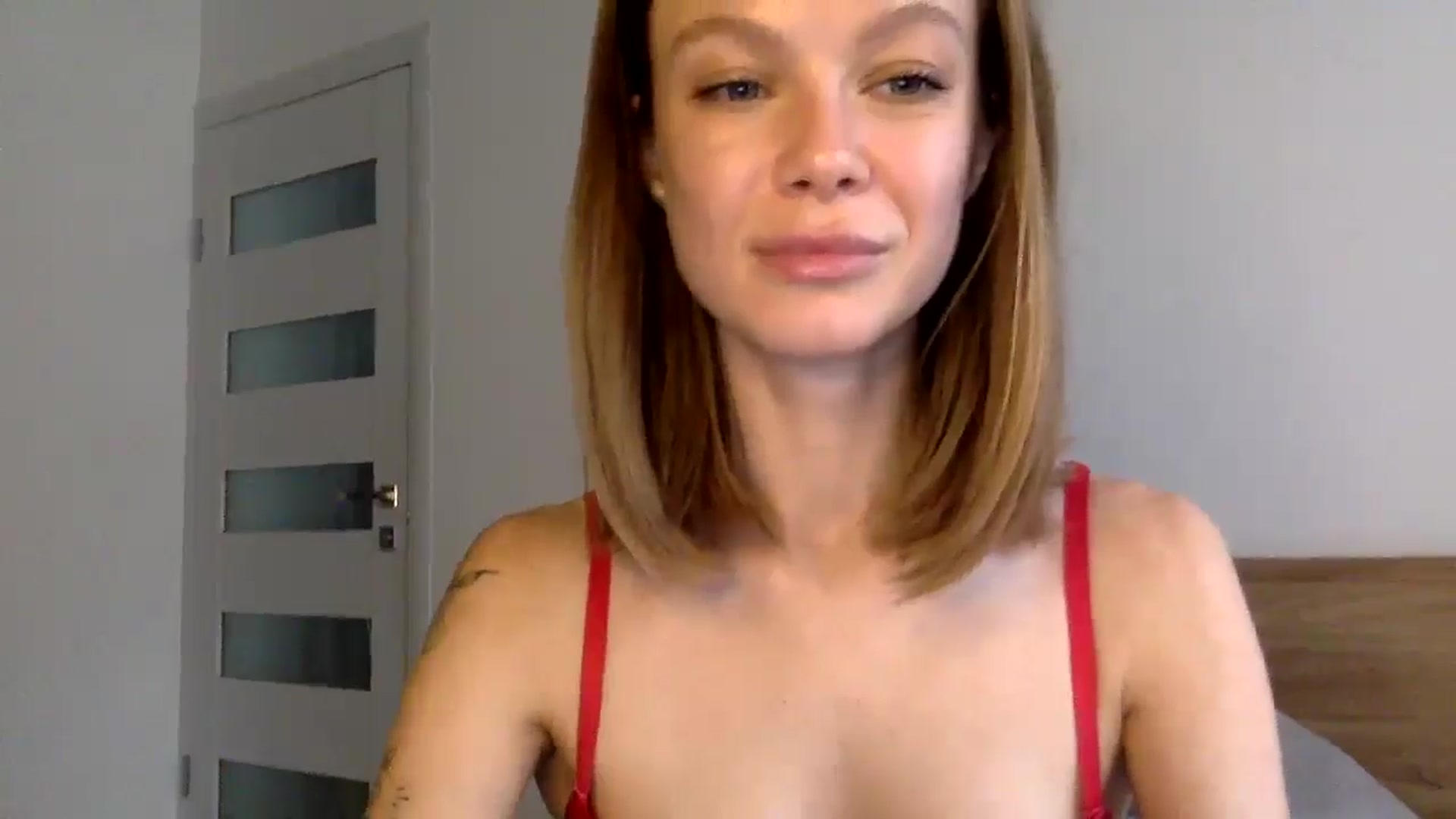Gallery image thumbnail from LuluAmes's myfreecams stream on, 11/22/2024, 12:53 image 3 of 20