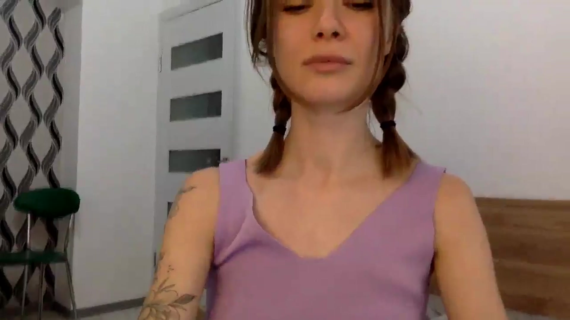 Gallery image thumbnail from LuluAmes's myfreecams stream on, 11/29/2024, 13:37 image 2 of 20