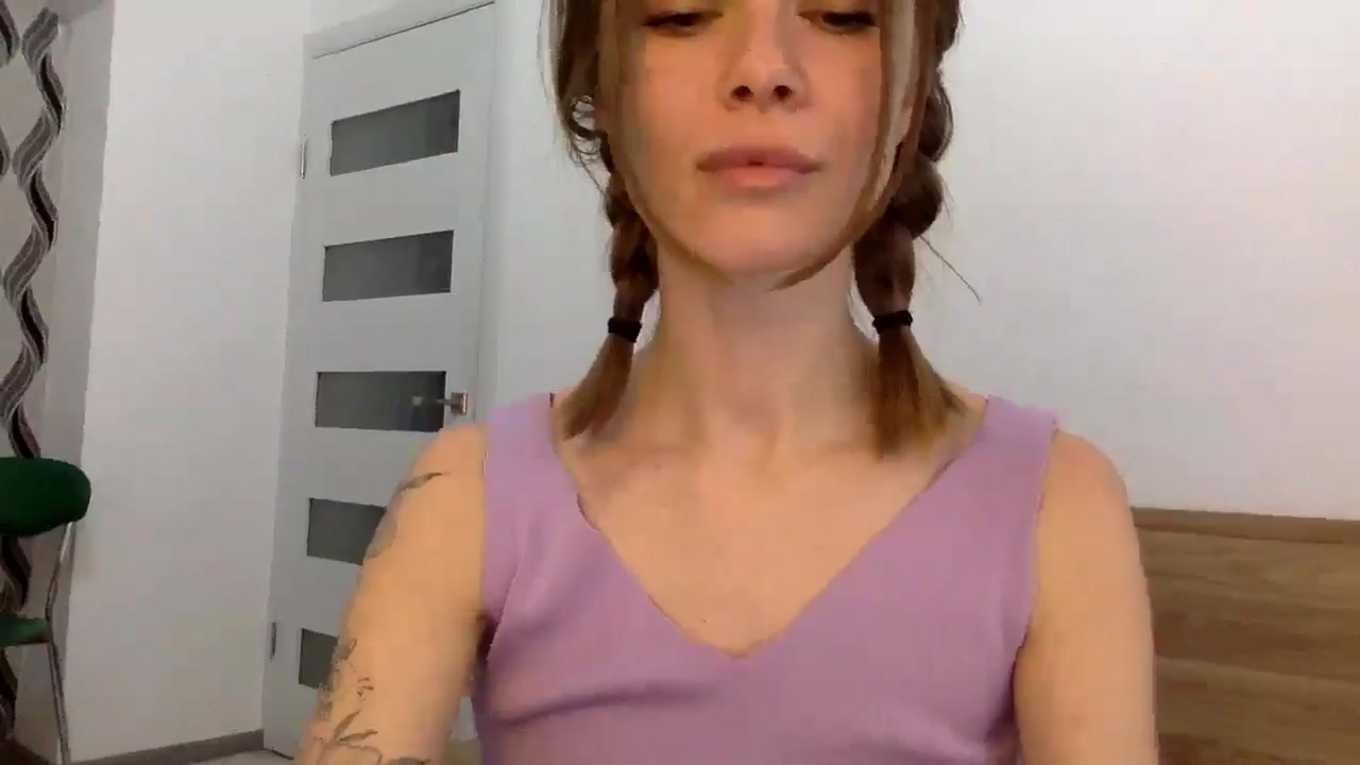 Gallery image thumbnail from LuluAmes's myfreecams stream on, 11/29/2024, 13:37 image 4 of 20