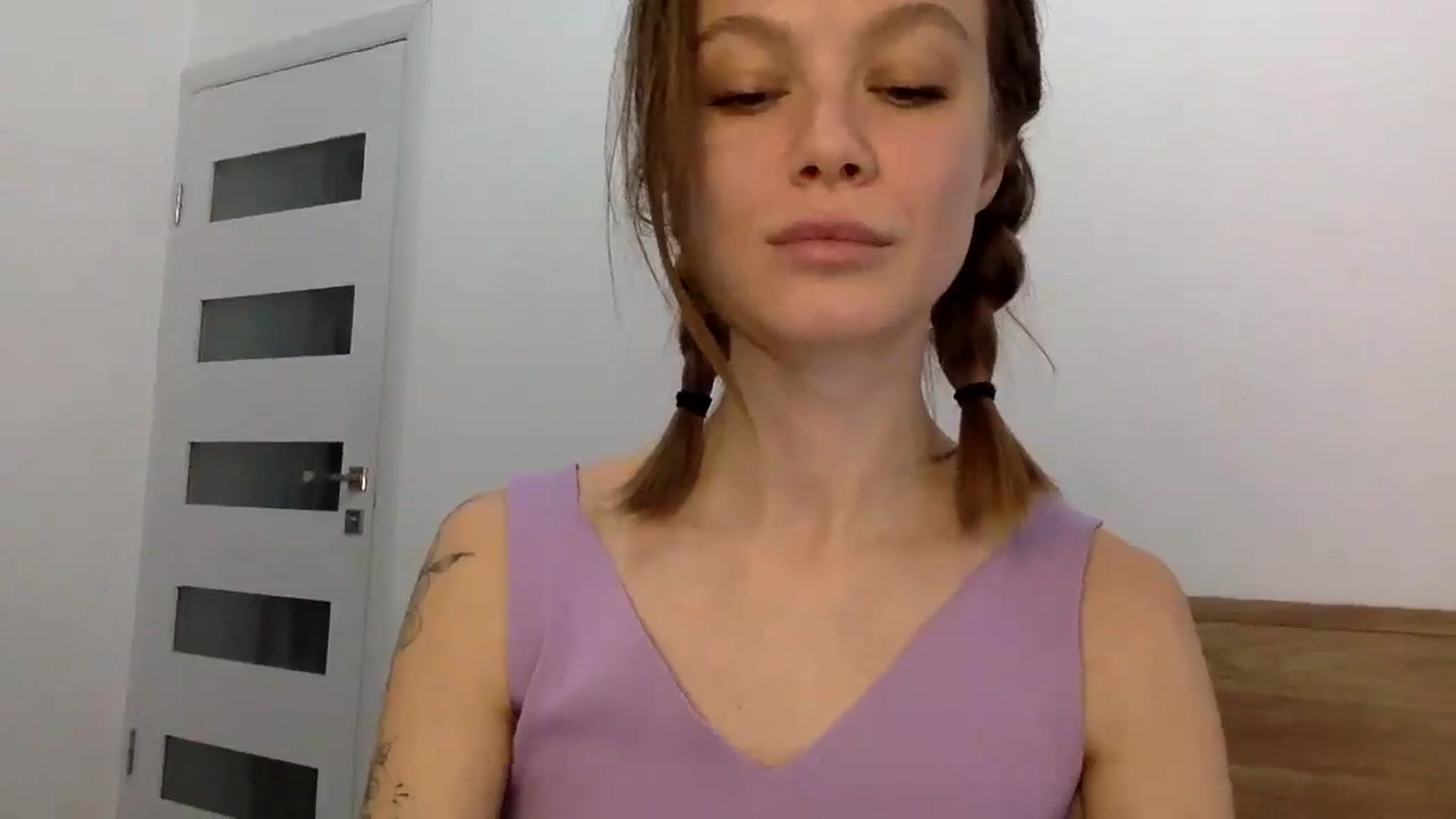 Gallery image thumbnail from LuluAmes's myfreecams stream on, 11/29/2024, 13:37 image 7 of 20