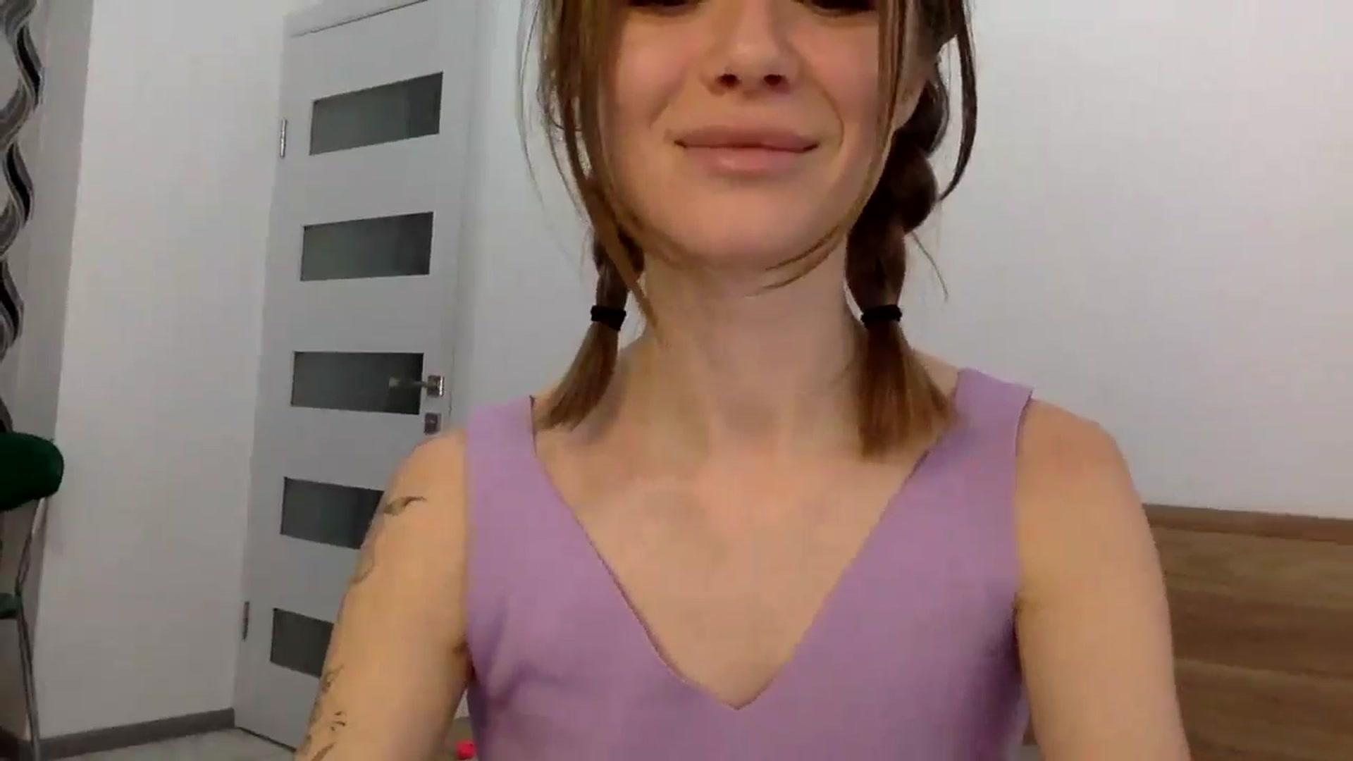 Gallery image thumbnail from LuluAmes's myfreecams stream on, 11/29/2024, 13:37 image 6 of 20