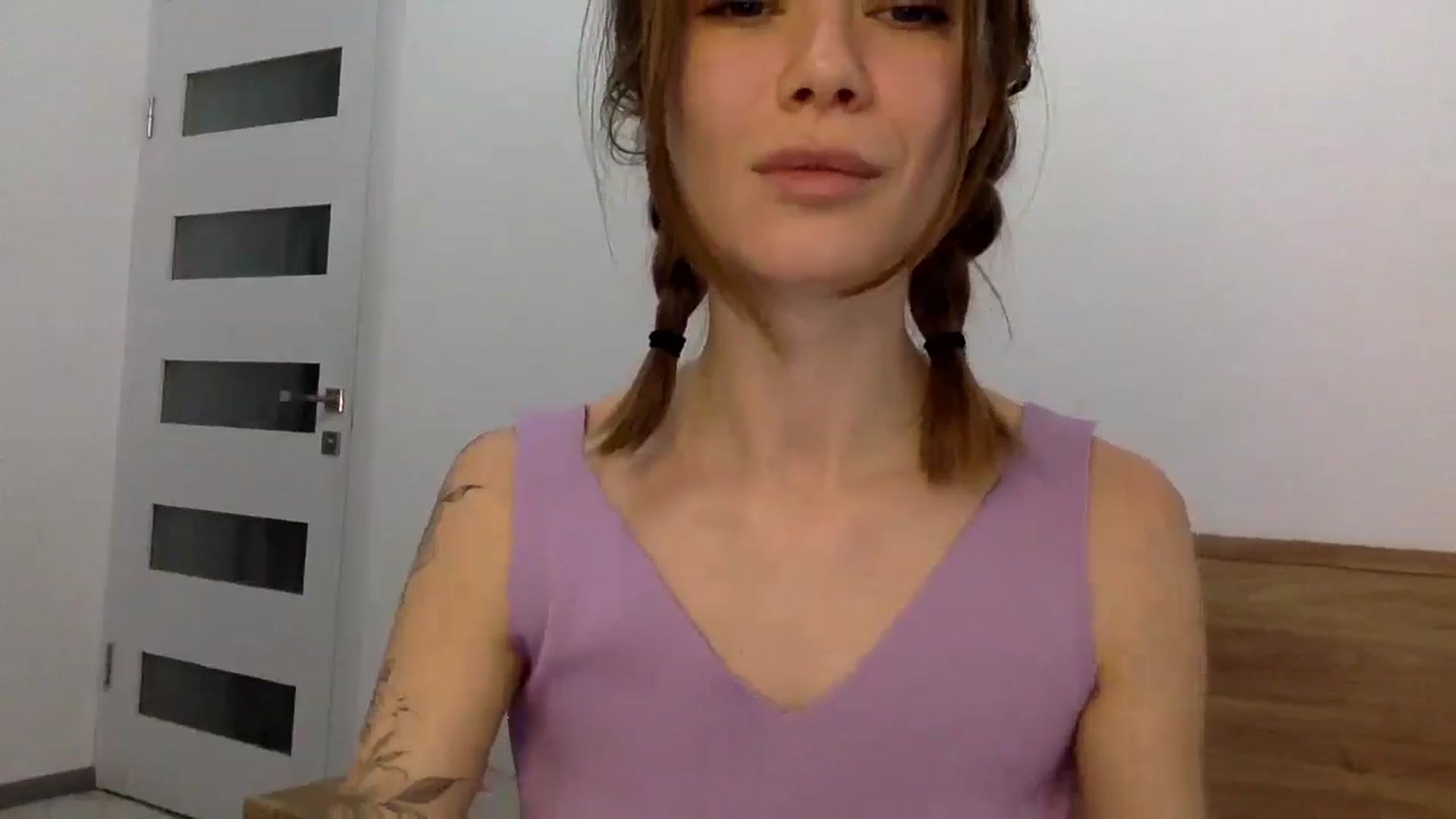 Gallery image thumbnail from LuluAmes's myfreecams stream on, 11/29/2024, 13:37 image 11 of 20