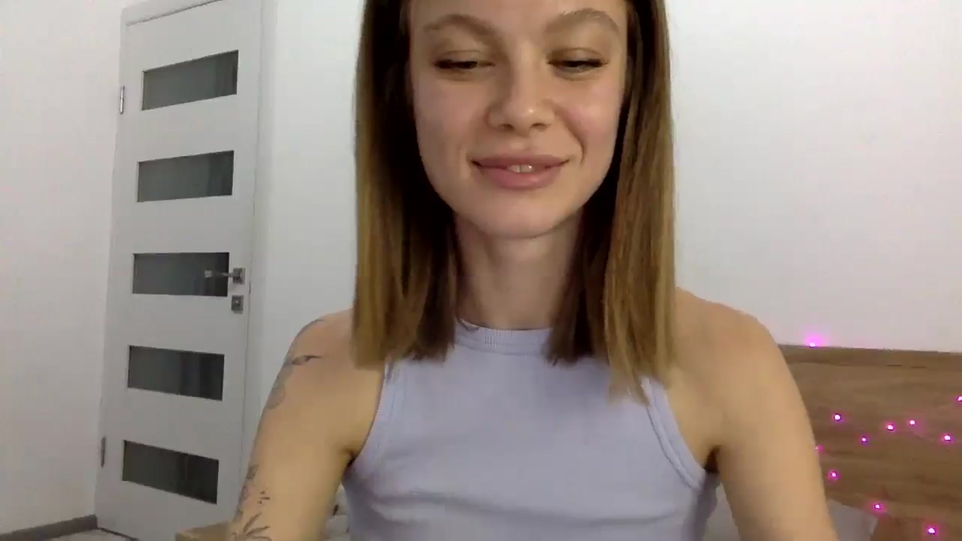 Gallery image thumbnail from LuluAmes's myfreecams stream on, 12/05/2024, 15:15 image 13 of 20