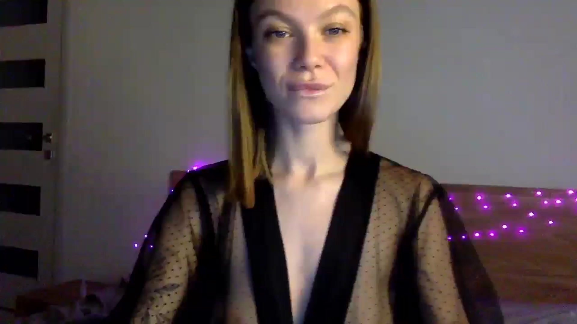 Gallery image thumbnail from LuluAmes's myfreecams stream on, 12/07/2024, 13:10 image 16 of 20