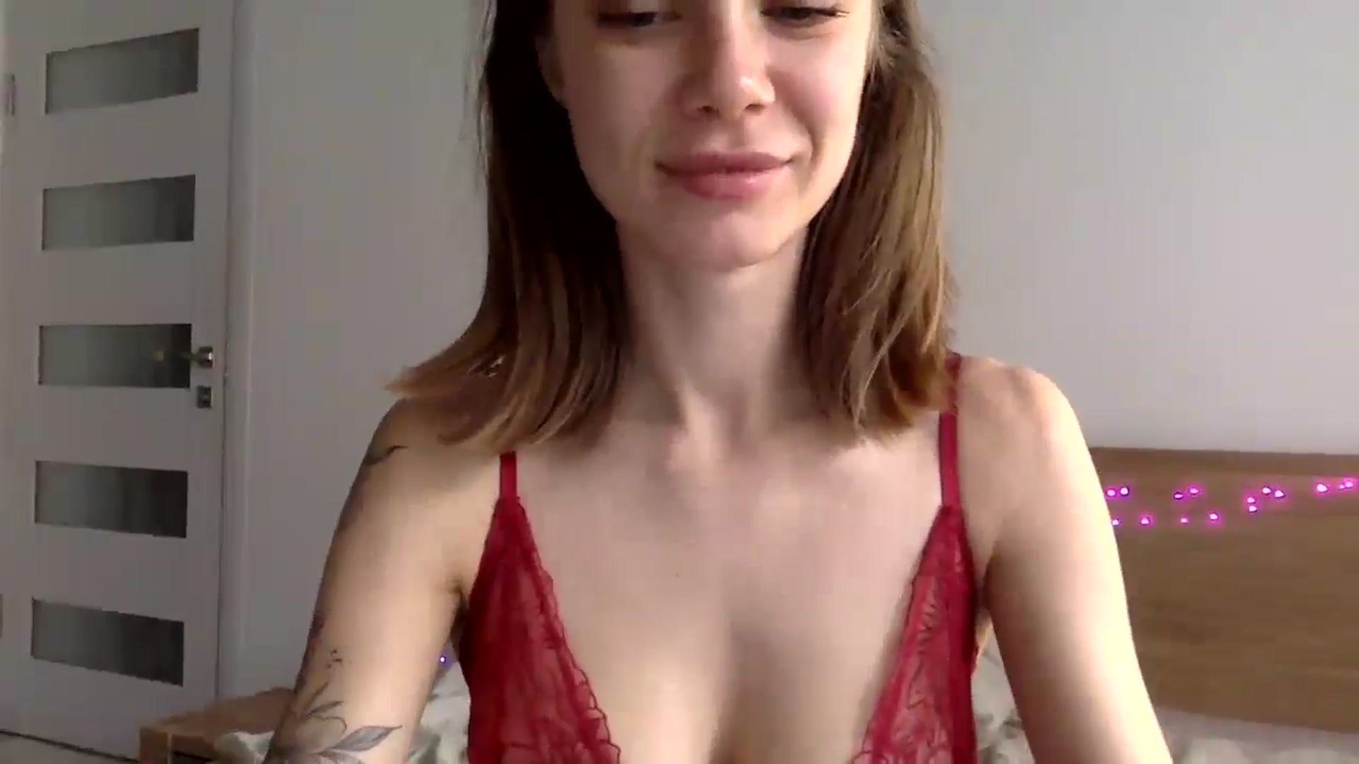 Gallery image thumbnail from LuluAmes's myfreecams stream on, 12/17/2024, 10:25 image 10 of 20