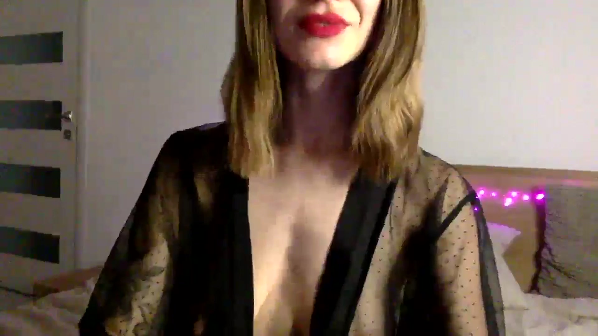 Gallery image thumbnail from LuluAmes's myfreecams stream on, 12/21/2024, 13:13 image 4 of 20