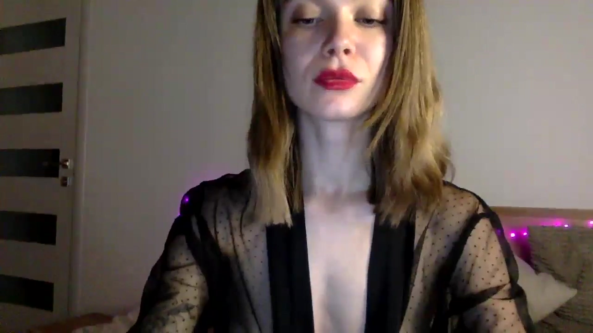 Gallery image thumbnail from LuluAmes's myfreecams stream on, 12/21/2024, 13:13 image 13 of 20