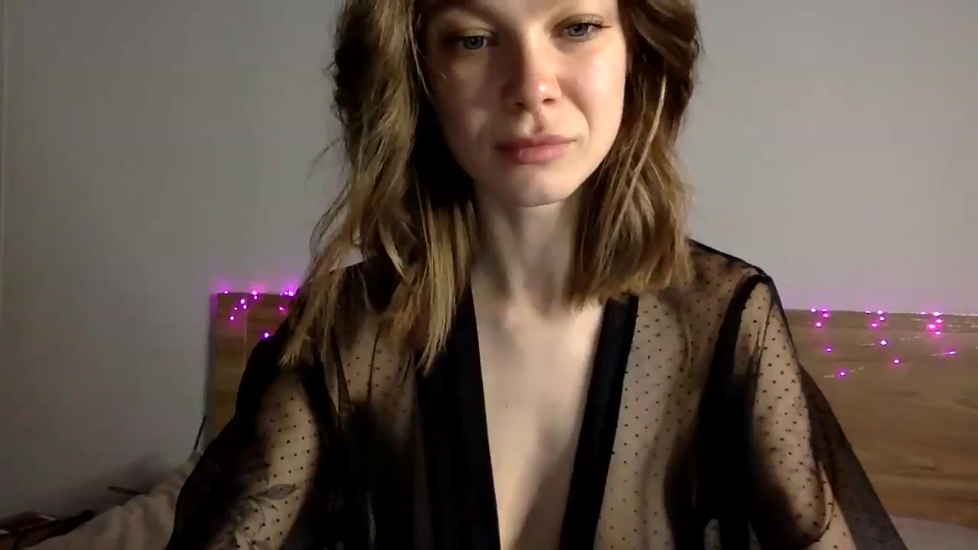 Gallery image thumbnail from LuluAmes's myfreecams stream on, 12/24/2024, 10:38 image 3 of 20