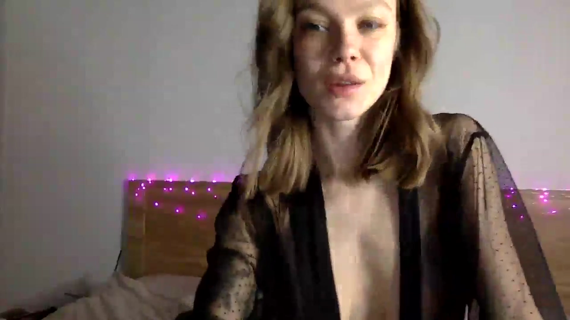 Gallery image thumbnail from LuluAmes's myfreecams stream on, 12/24/2024, 10:38 image 4 of 20