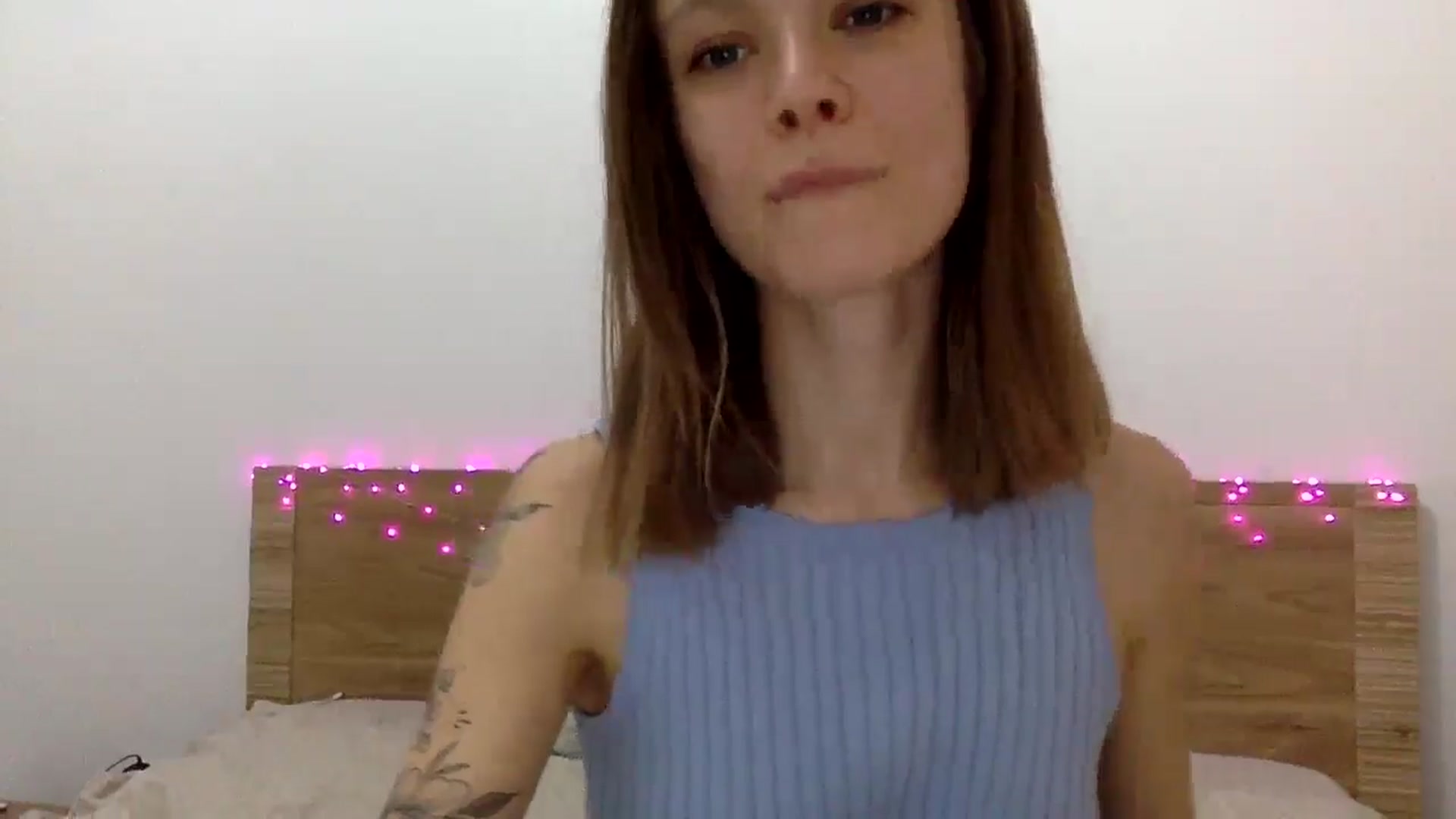 Gallery image thumbnail from LuluAmes's myfreecams stream on, 12/26/2024, 11:32 image 10 of 20