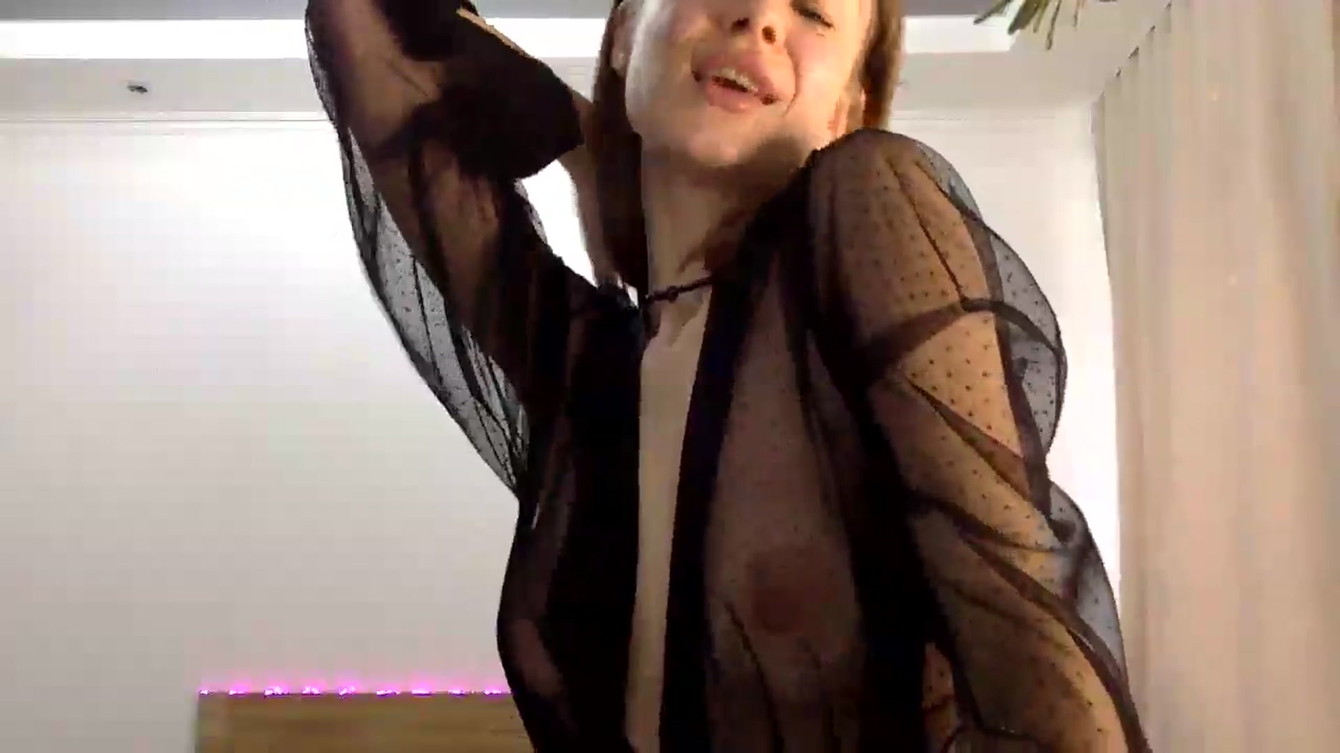 Gallery image thumbnail from LuluAmes's myfreecams stream on, 12/30/2024, 11:09 image 11 of 20