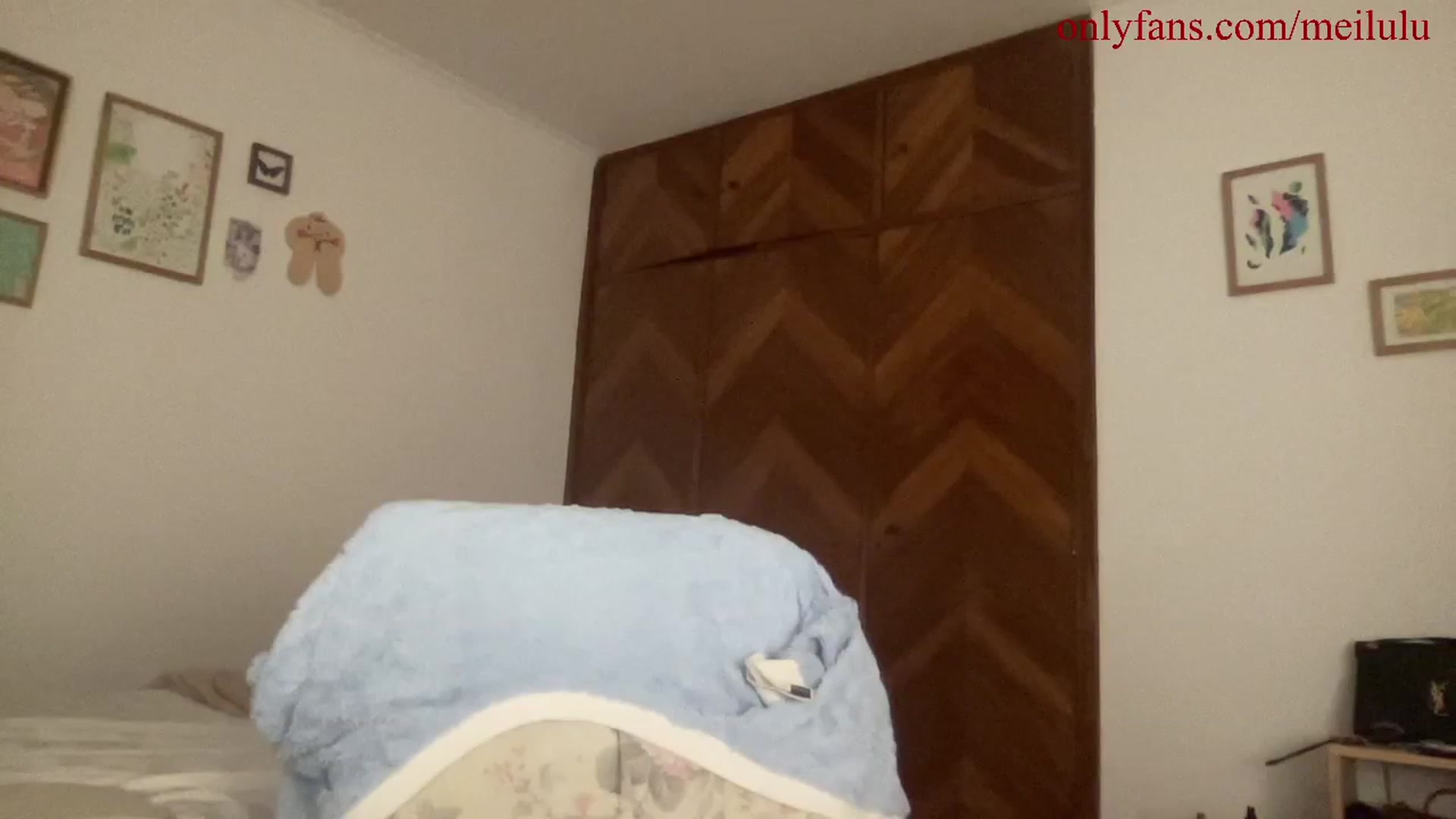 Gallery image thumbnail from LuluArtist's myfreecams stream on, 11/23/2022, 04:25 image 12 of 20