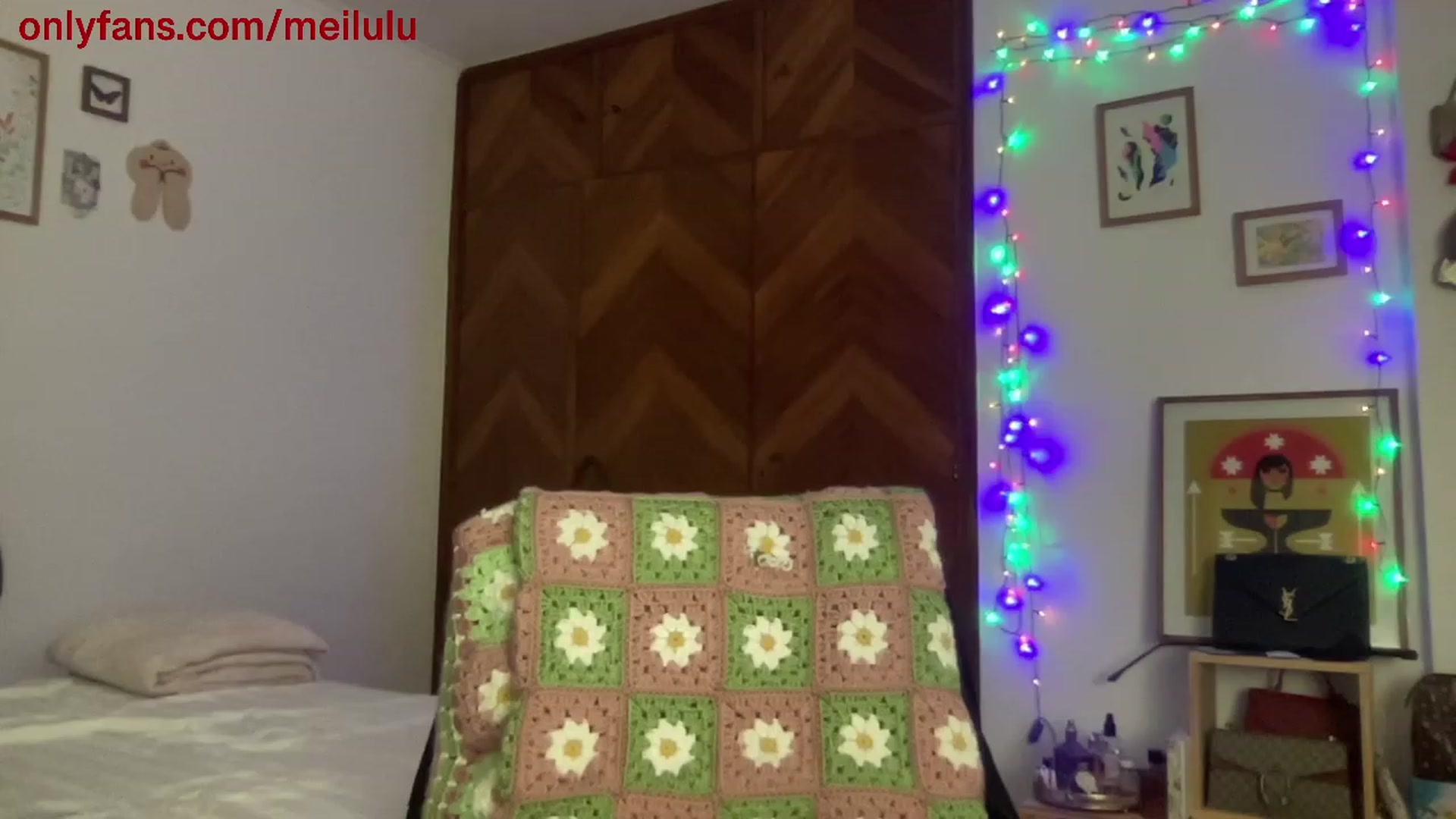 Gallery image thumbnail from LuluArtist's myfreecams stream on, 01/13/2023, 02:51 image 14 of 20