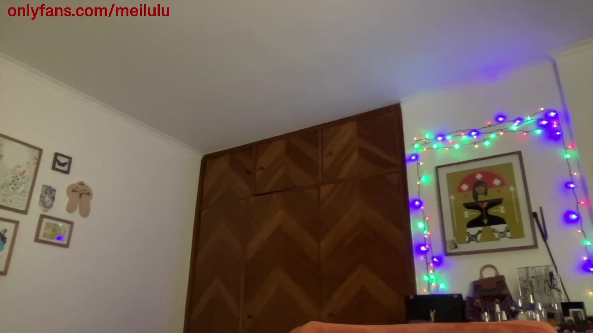 Gallery image thumbnail from LuluArtist's myfreecams stream on, 03/21/2023, 04:38 image 18 of 20