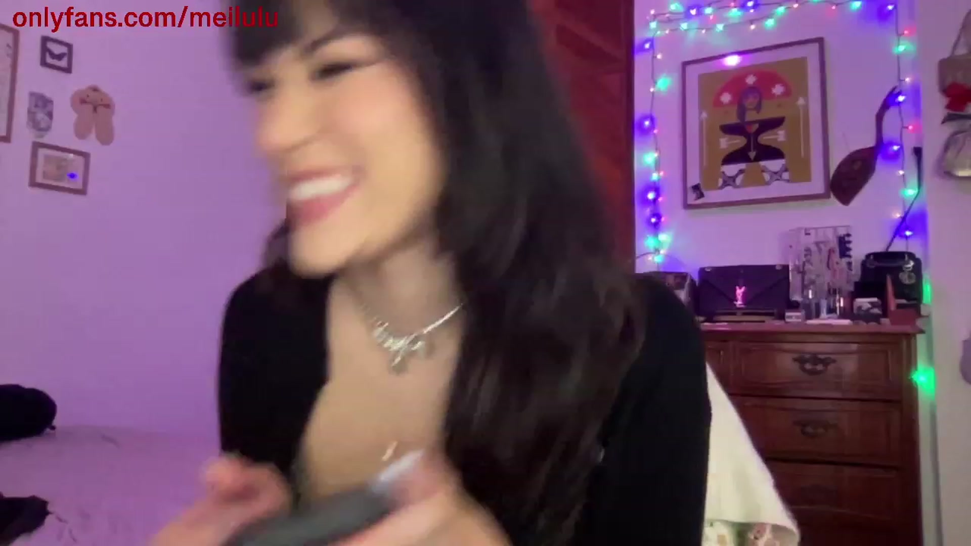 Gallery image thumbnail from LuluArtist's myfreecams stream on, 06/16/2023, 22:53 image 7 of 20