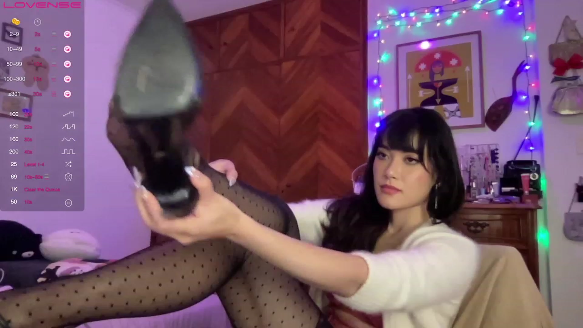 Gallery image thumbnail from LuluArtist's myfreecams stream on, 06/20/2023, 05:32 image 13 of 20