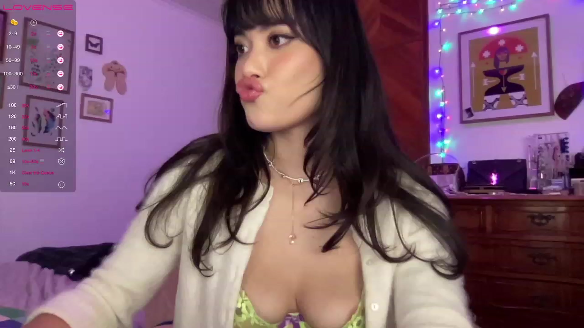 Gallery image thumbnail from LuluArtist's myfreecams stream on, 06/23/2023, 05:16 image 11 of 20