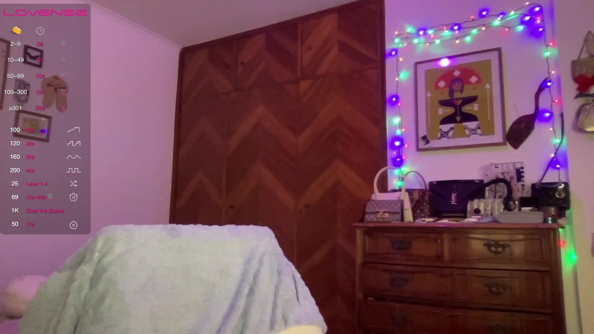 Gallery image thumbnail from LuluArtist's myfreecams stream on, 07/18/2023, 03:21 image 16 of 20