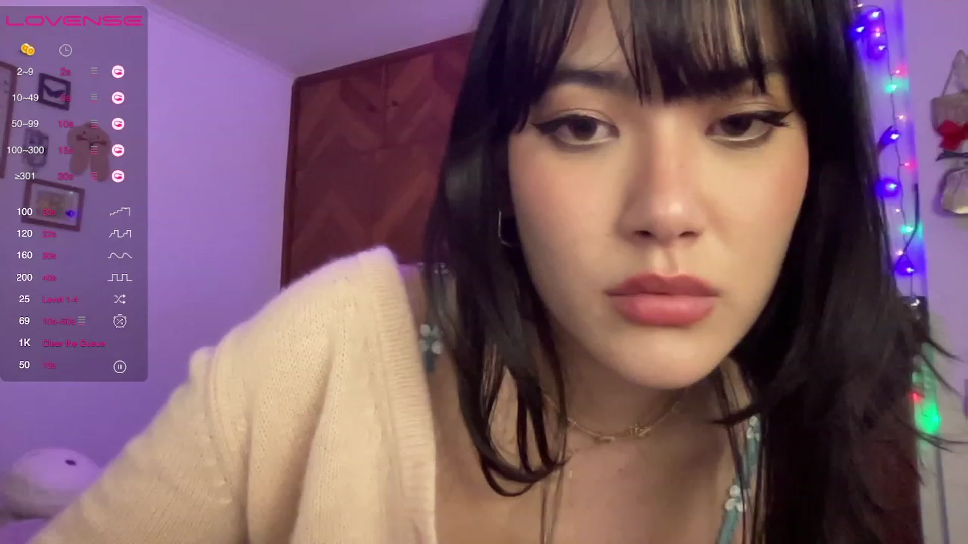 Gallery image thumbnail from LuluArtist's myfreecams stream on, 07/18/2023, 03:21 image 18 of 20