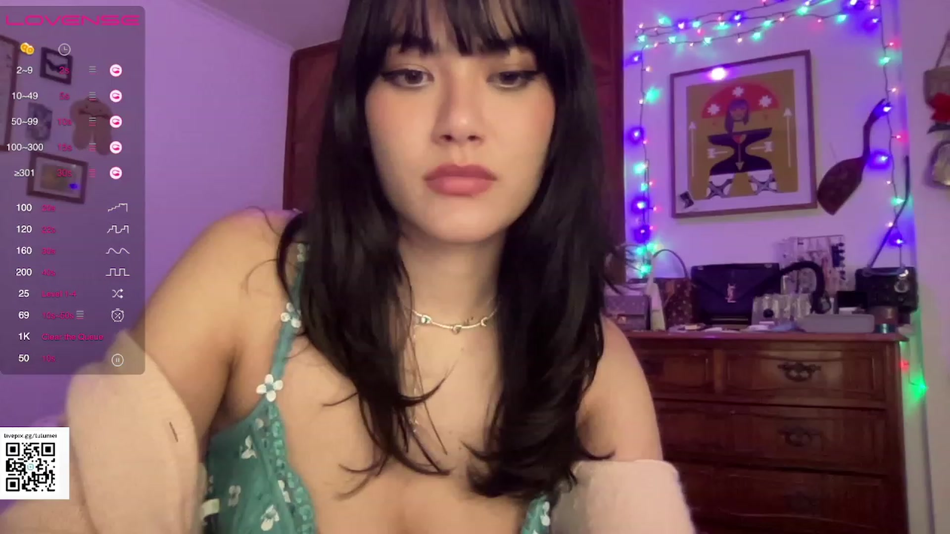 Gallery image thumbnail from LuluArtist's myfreecams stream on, 07/18/2023, 05:01 image 15 of 20