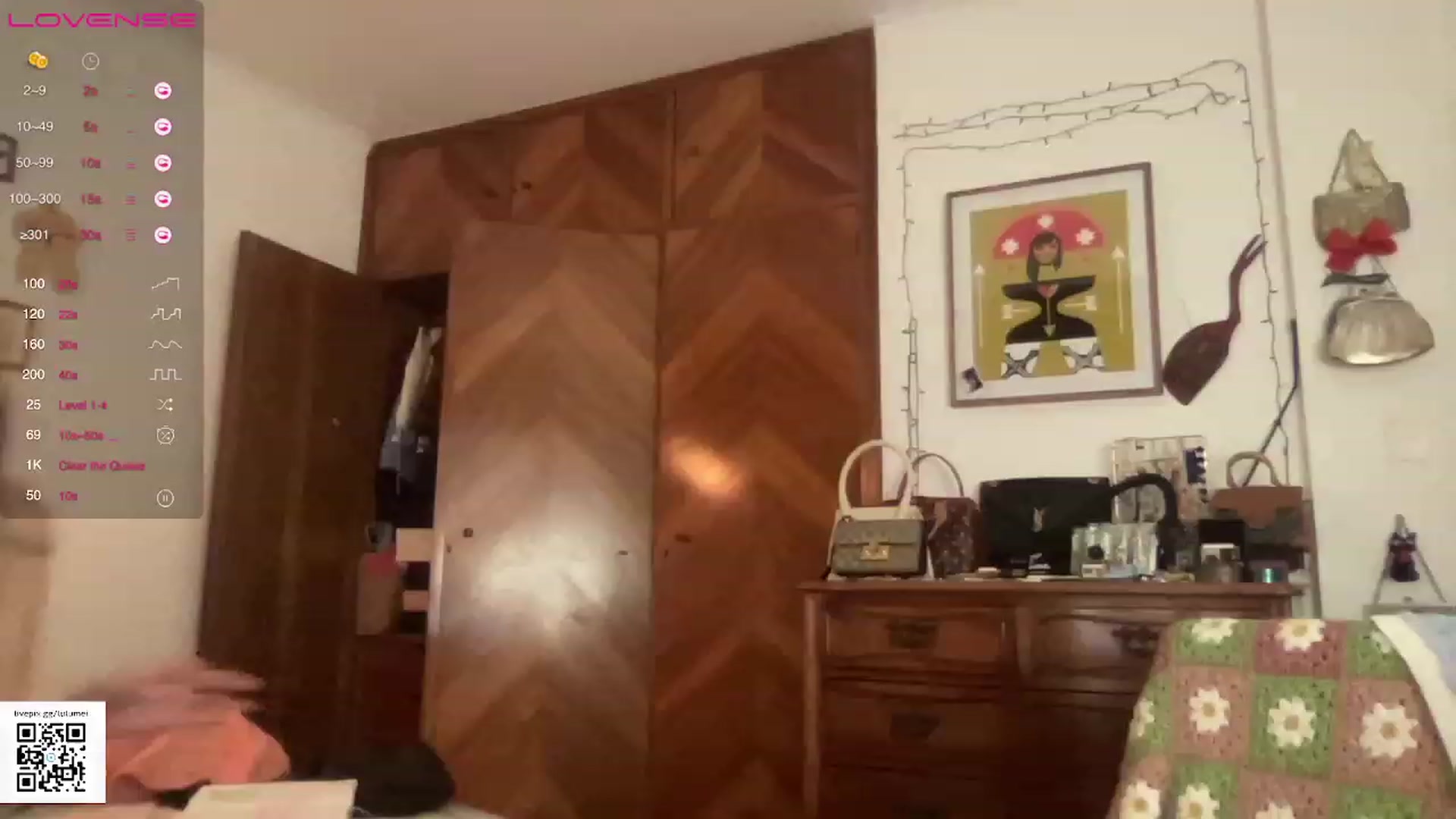 Gallery image thumbnail from LuluArtist's myfreecams stream on, 07/21/2023, 21:09 image 12 of 20