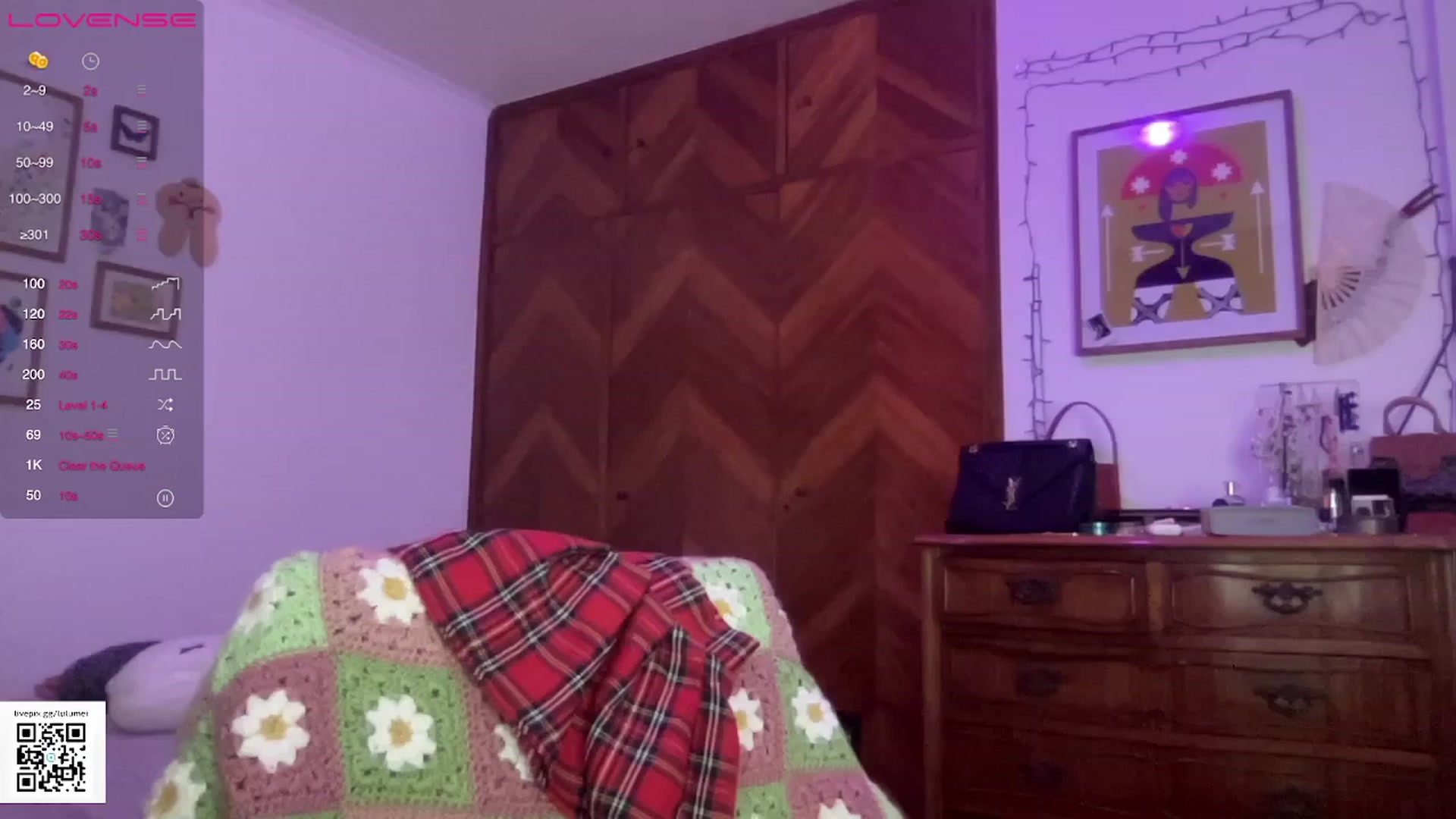 Gallery image thumbnail from LuluArtist's myfreecams stream on, 07/26/2023, 04:00 image 10 of 20
