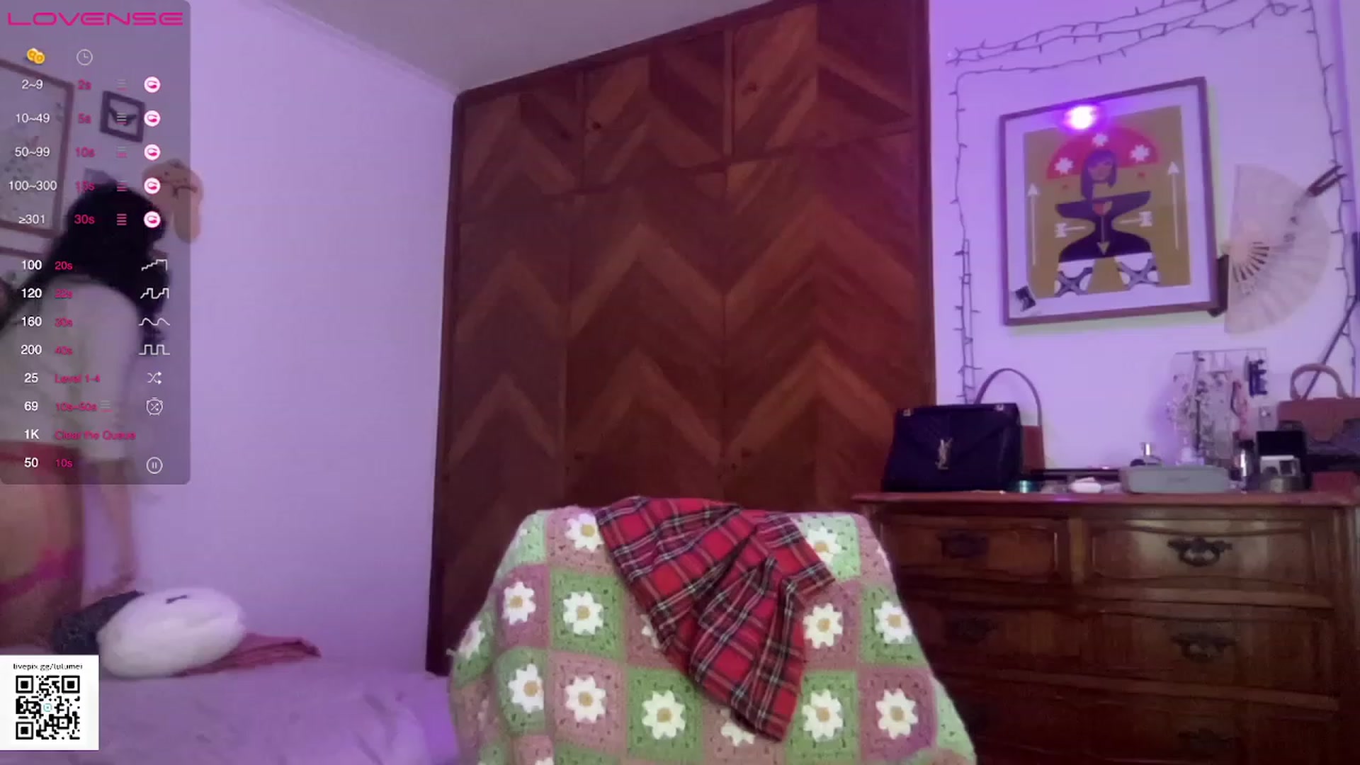 Gallery image thumbnail from LuluArtist's myfreecams stream on, 07/26/2023, 04:00 image 5 of 20