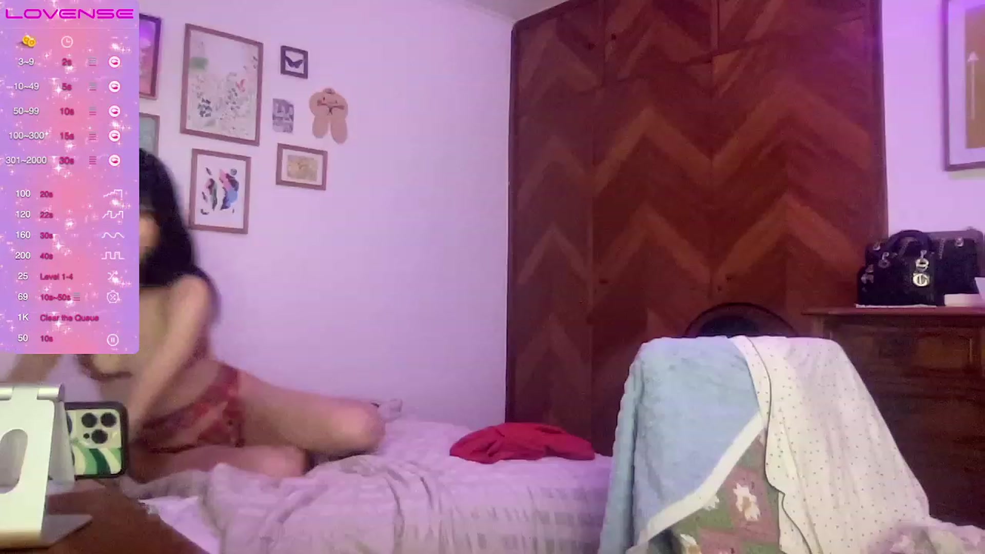 Gallery image thumbnail from LuluArtist's myfreecams stream on, 10/18/2023, 02:21 image 13 of 20