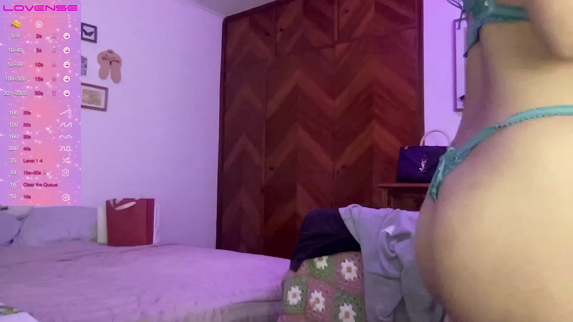 Gallery image thumbnail from LuluArtist's myfreecams stream on, 11/04/2023, 03:15 image 2 of 20