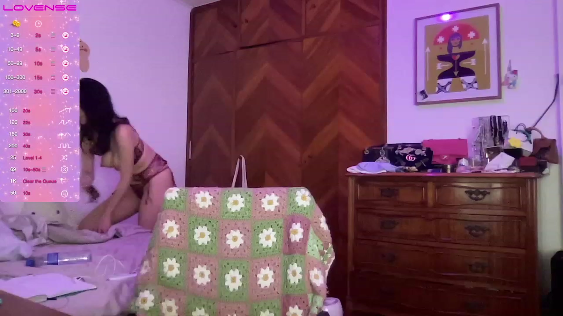 Gallery image thumbnail from LuluArtist's myfreecams stream on, 11/11/2023, 01:52 image 5 of 20
