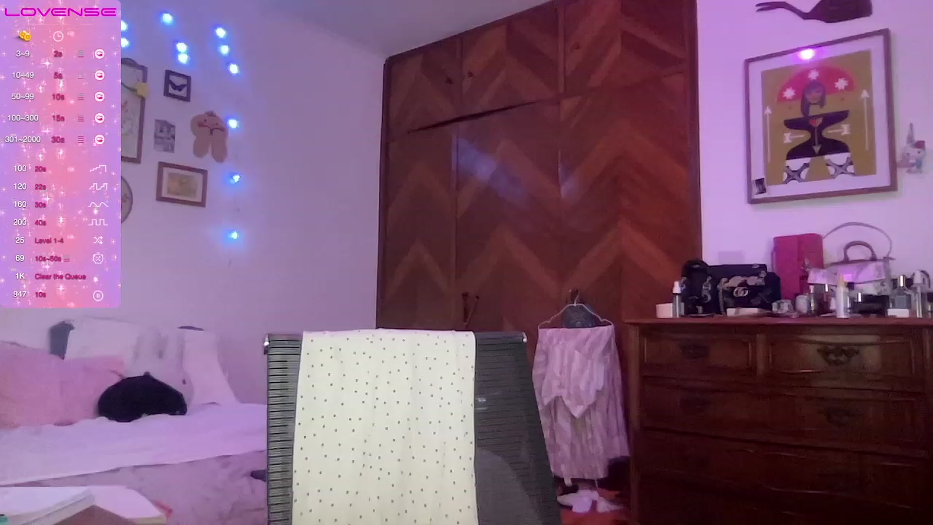 Gallery image thumbnail from LuluArtist's myfreecams stream on, 02/02/2024, 02:58 image 11 of 20