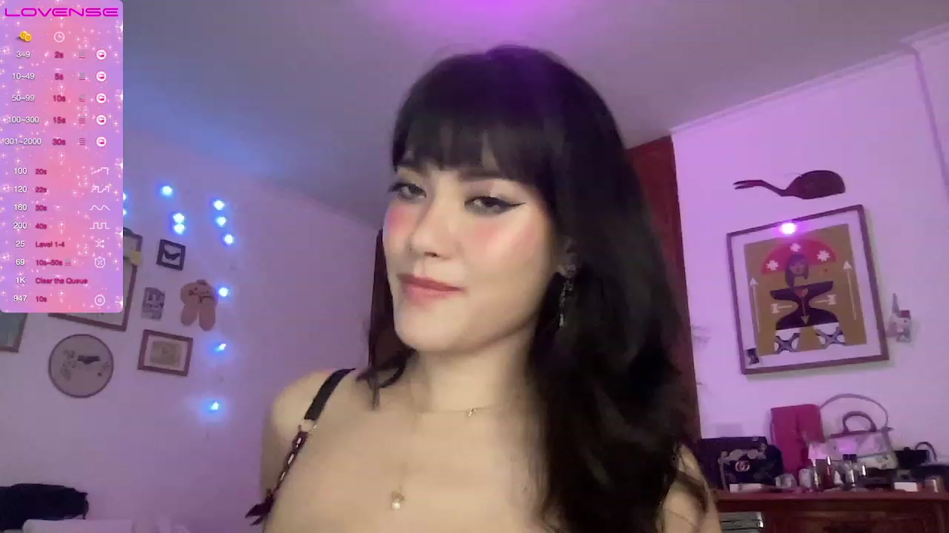 Gallery image thumbnail from LuluArtist's myfreecams stream on, 02/03/2024, 24:26 image 2 of 20