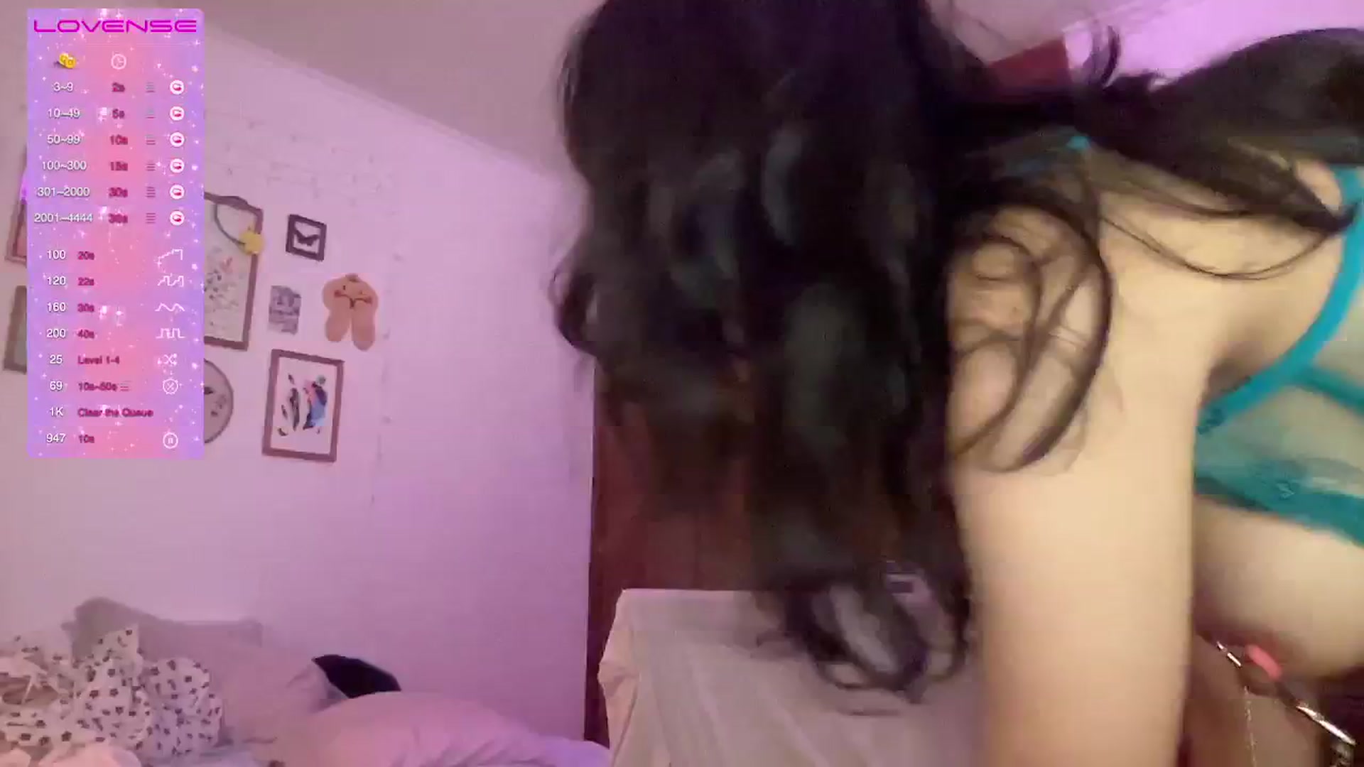 Gallery image thumbnail from LuluArtist's myfreecams stream on, 03/02/2024, 01:10 image 10 of 20