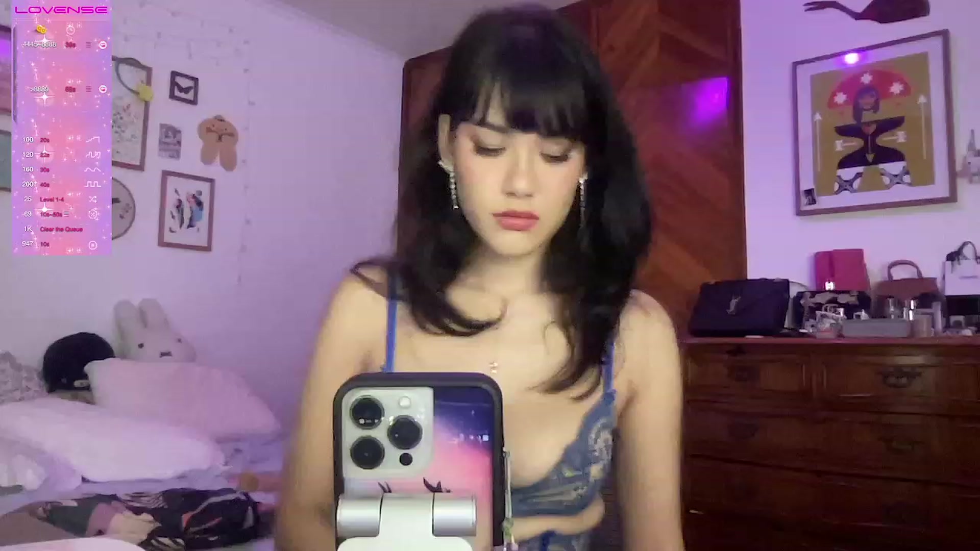 Gallery image thumbnail from LuluArtist's myfreecams stream on, 03/13/2024, 24:16 image 12 of 20