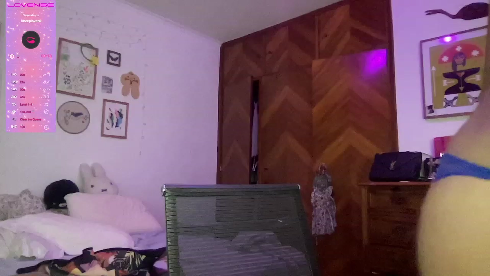 Gallery image thumbnail from LuluArtist's myfreecams stream on, 03/13/2024, 03:55 image 7 of 20