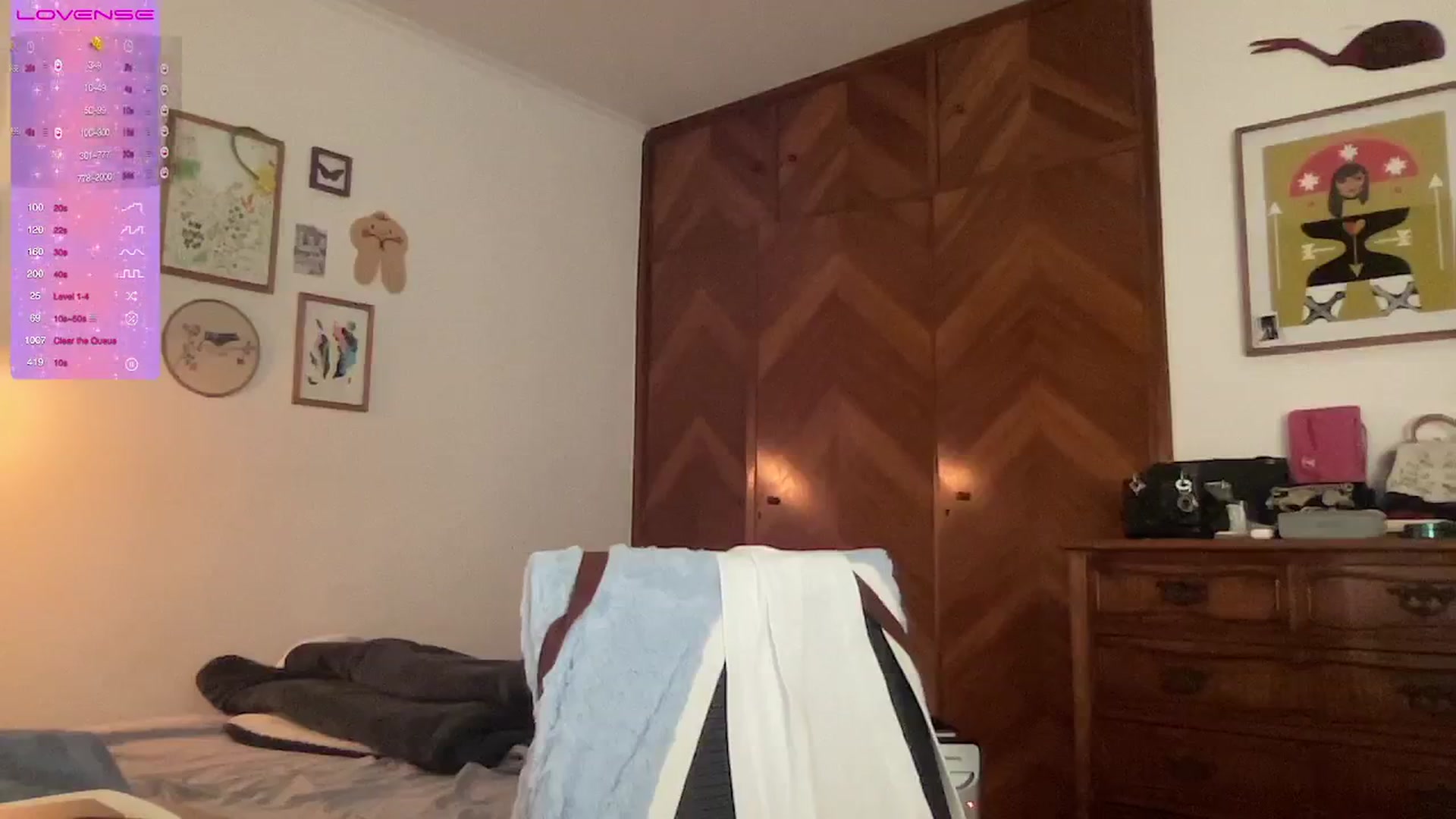 Gallery image thumbnail from LuluArtist's myfreecams stream on, 07/23/2024, 01:59 image 19 of 20
