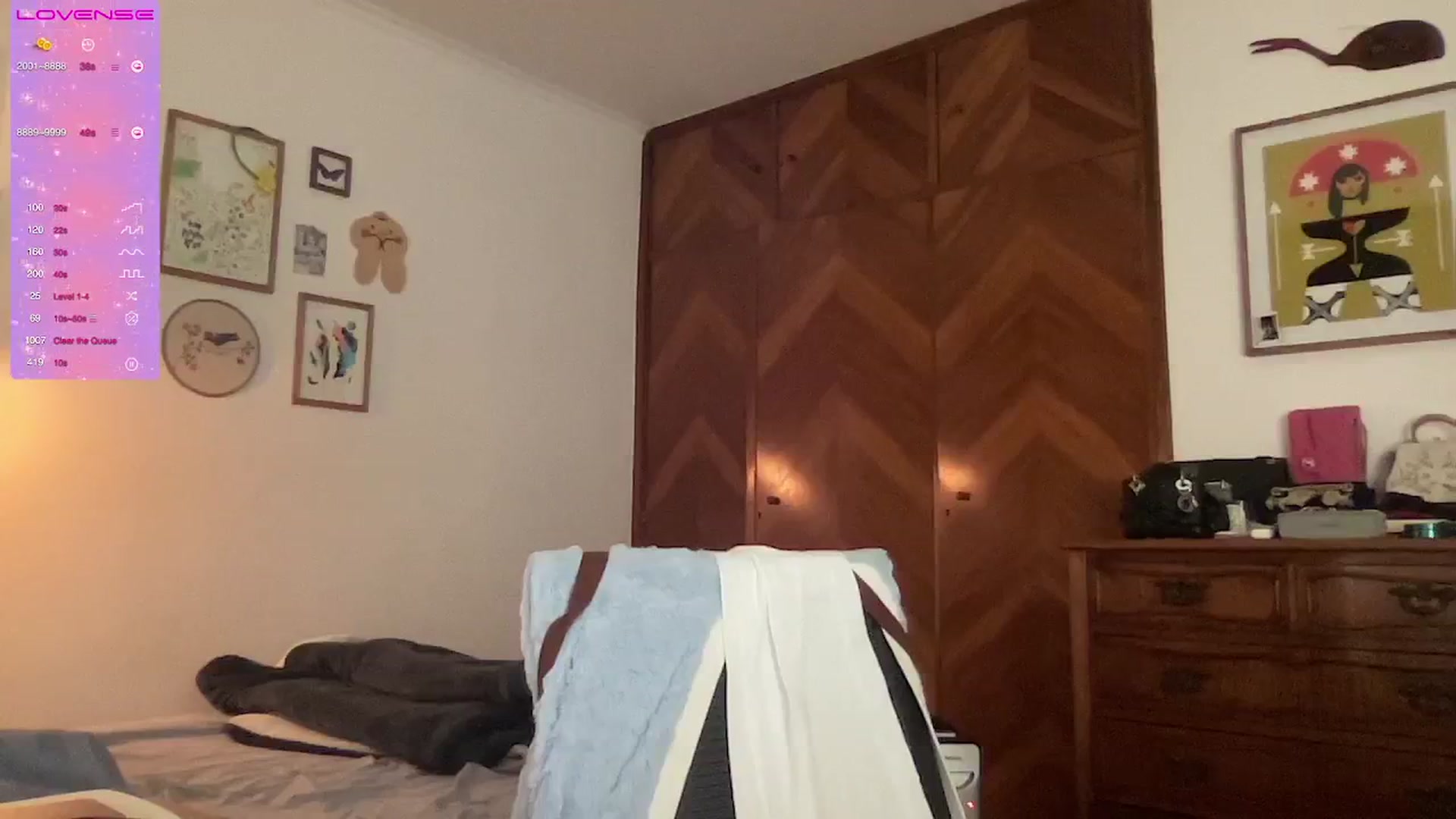 Gallery image thumbnail from LuluArtist's myfreecams stream on, 07/23/2024, 01:59 image 18 of 20