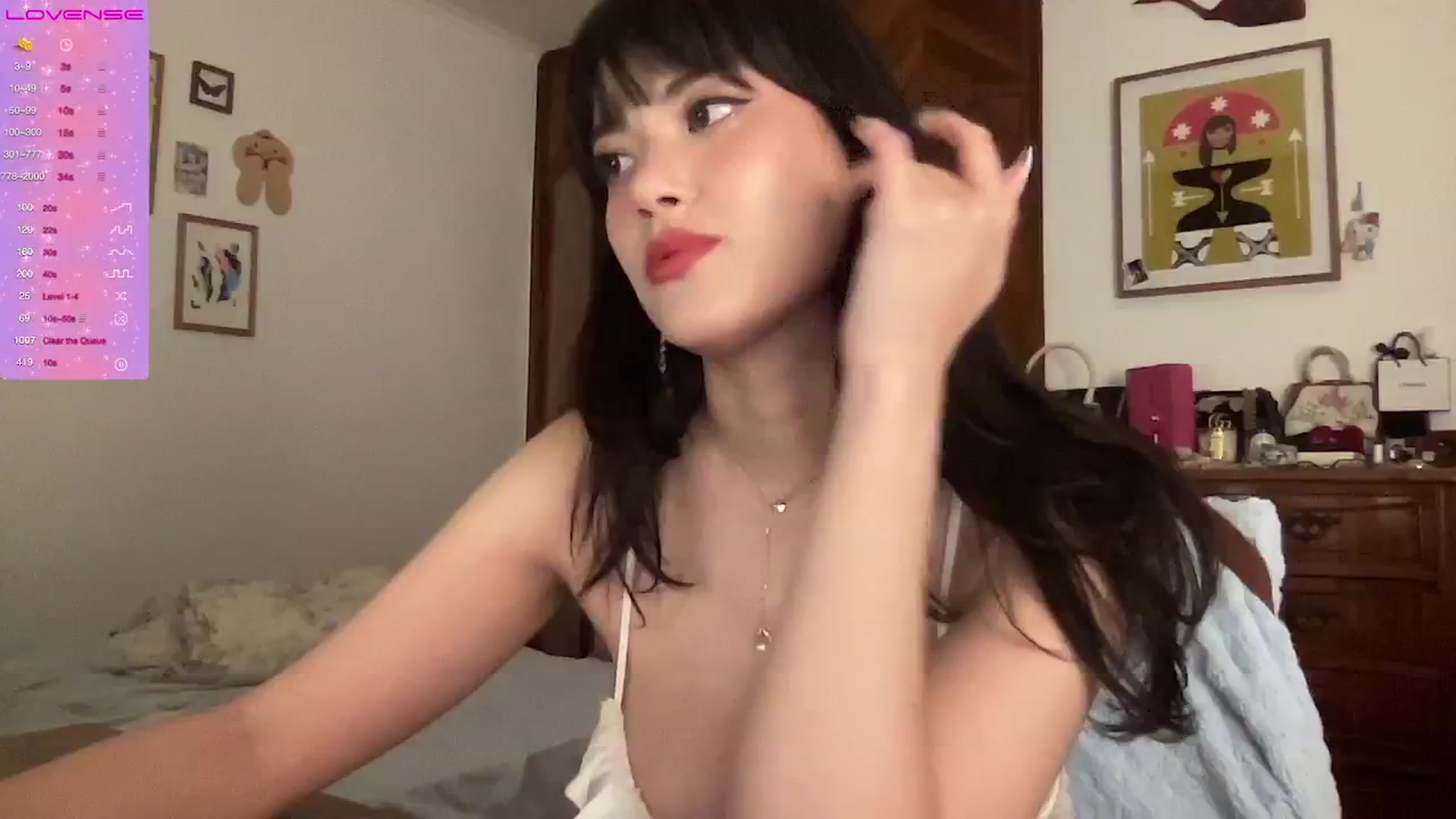 Gallery image thumbnail from LuluArtist's myfreecams stream on, 10/17/2024, 01:01 image 5 of 20