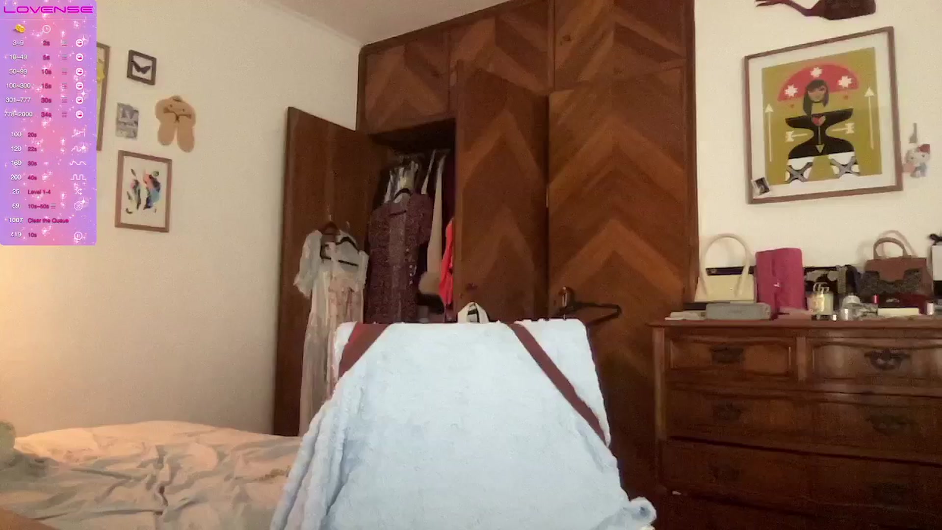 Gallery image thumbnail from LuluArtist's myfreecams stream on, 10/25/2024, 04:05 image 7 of 20