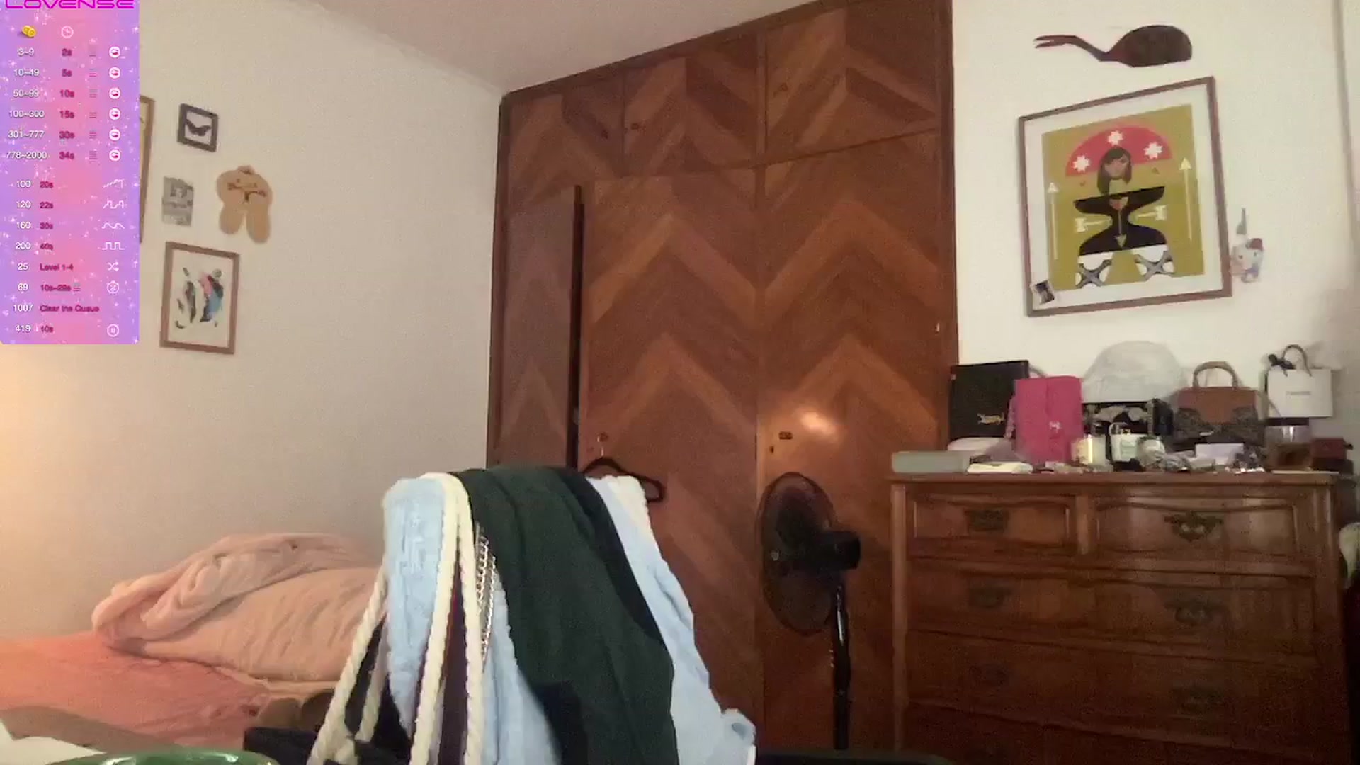 Gallery image thumbnail from LuluArtist's myfreecams stream on, 12/17/2024, 02:31 image 7 of 20