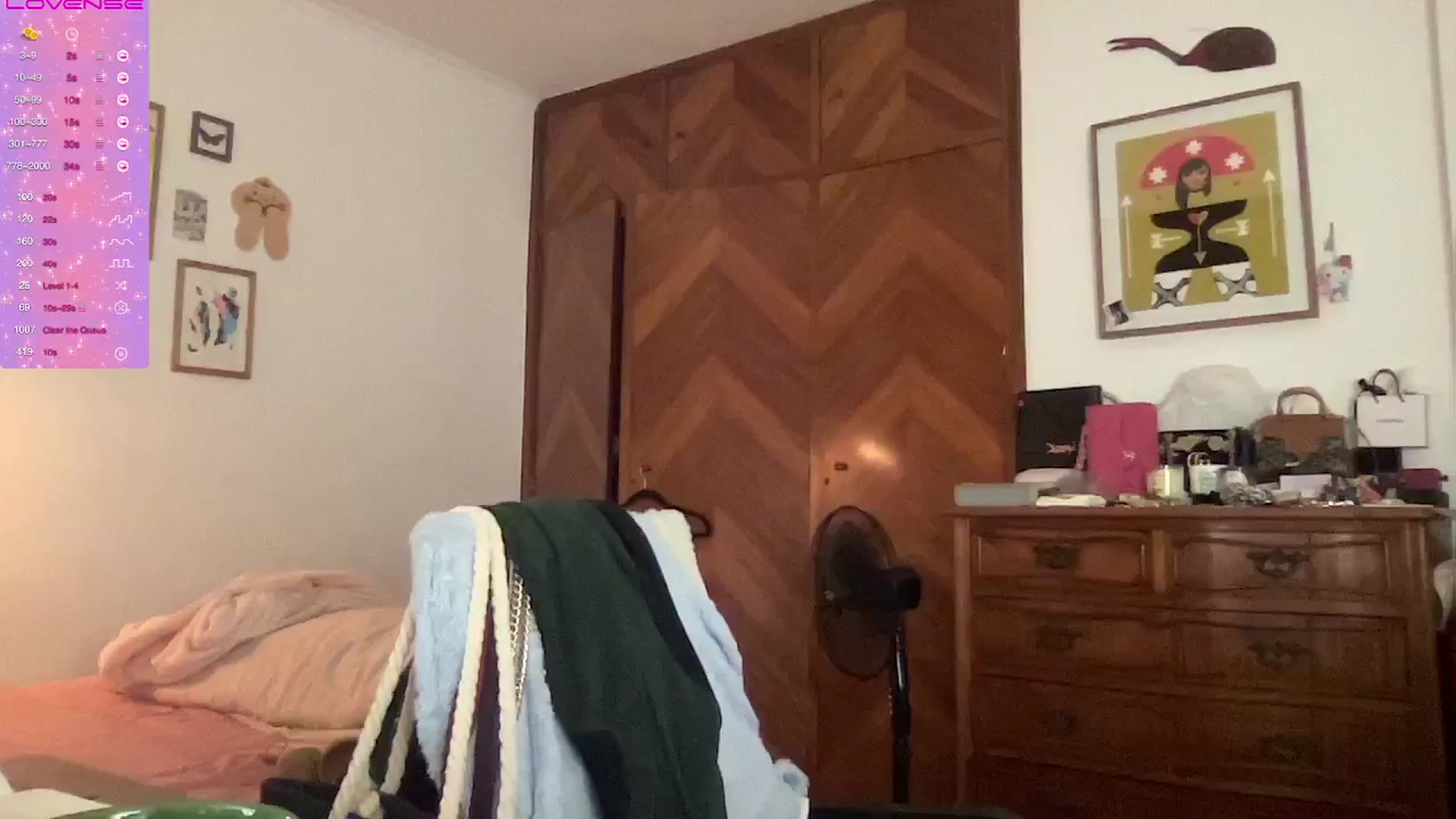 Gallery image thumbnail from LuluArtist's myfreecams stream on, 12/17/2024, 02:31 image 6 of 20