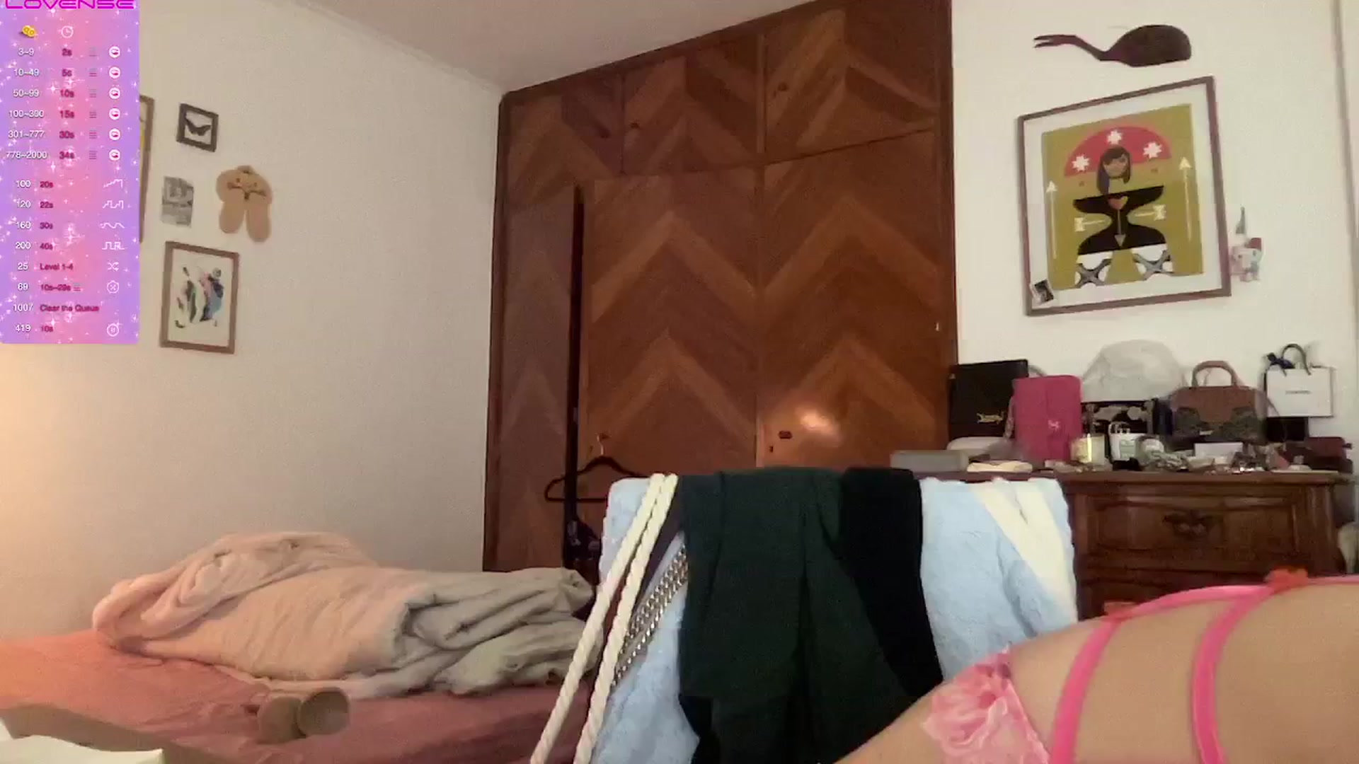 Gallery image thumbnail from LuluArtist's myfreecams stream on, 12/17/2024, 02:31 image 11 of 20