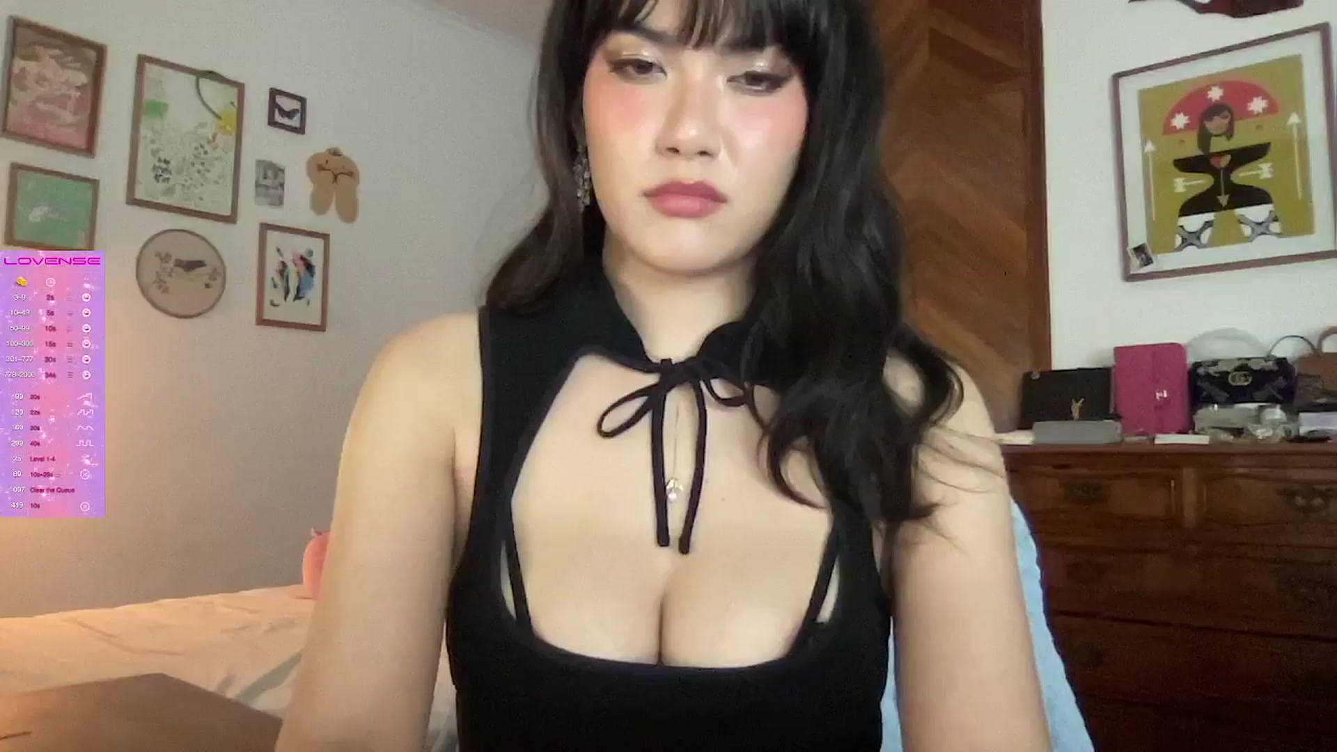 Gallery image thumbnail from LuluArtist's myfreecams stream on, 01/22/2025, 02:18 image 13 of 20