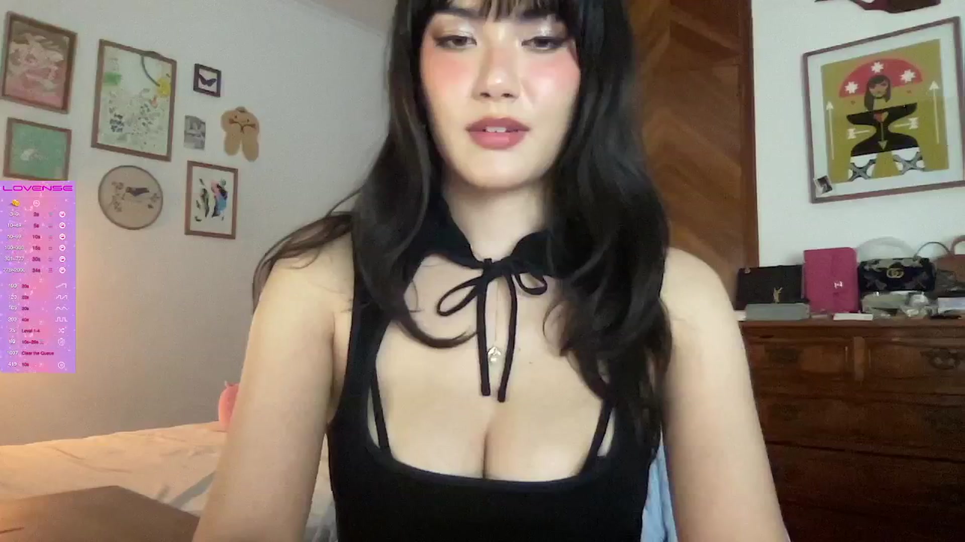 Gallery image thumbnail from LuluArtist's myfreecams stream on, 01/22/2025, 02:18 image 12 of 20