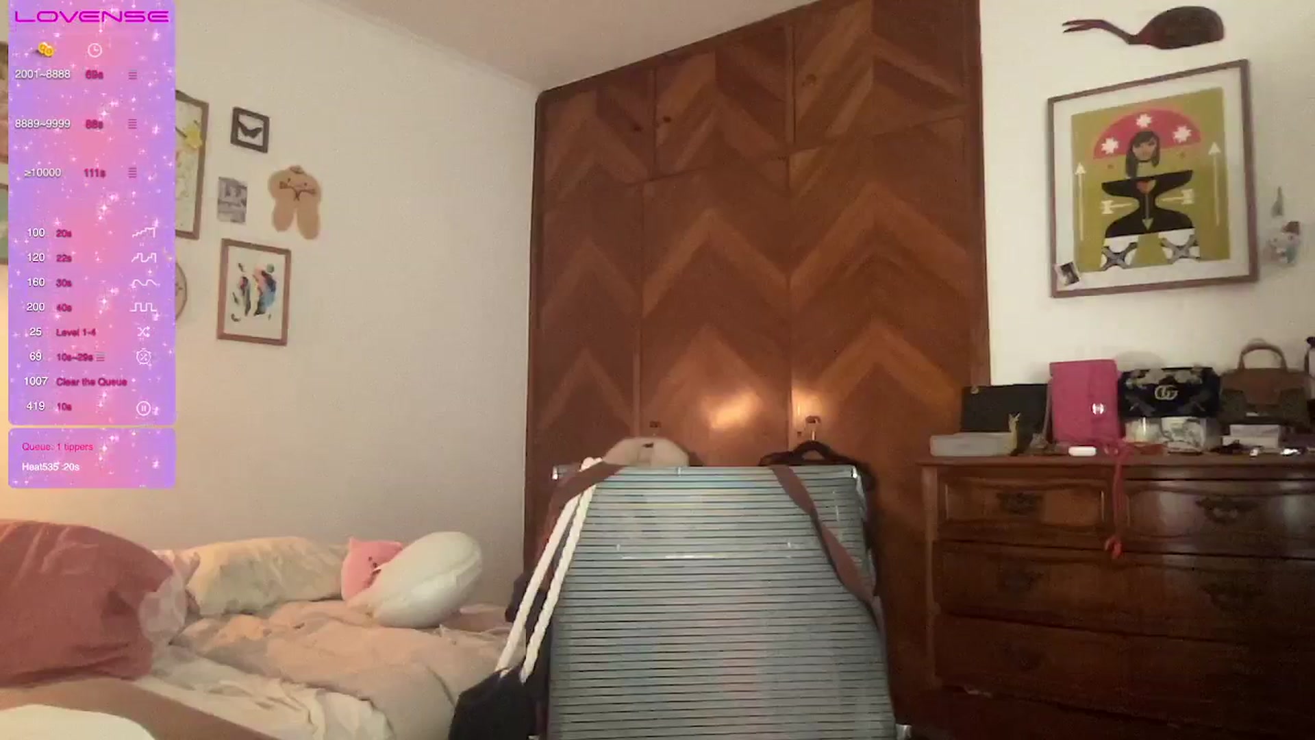 Gallery image thumbnail from LuluArtist's myfreecams stream on, 02/01/2025, 01:23 image 12 of 20