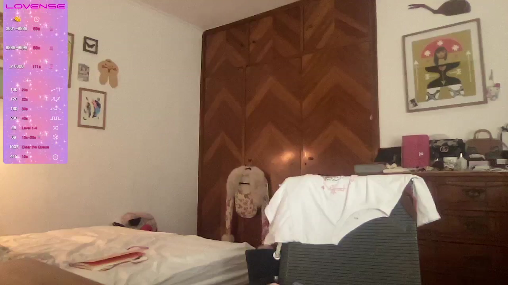 Gallery image thumbnail from LuluArtist's myfreecams stream on, 02/25/2025, 01:37 image 15 of 20